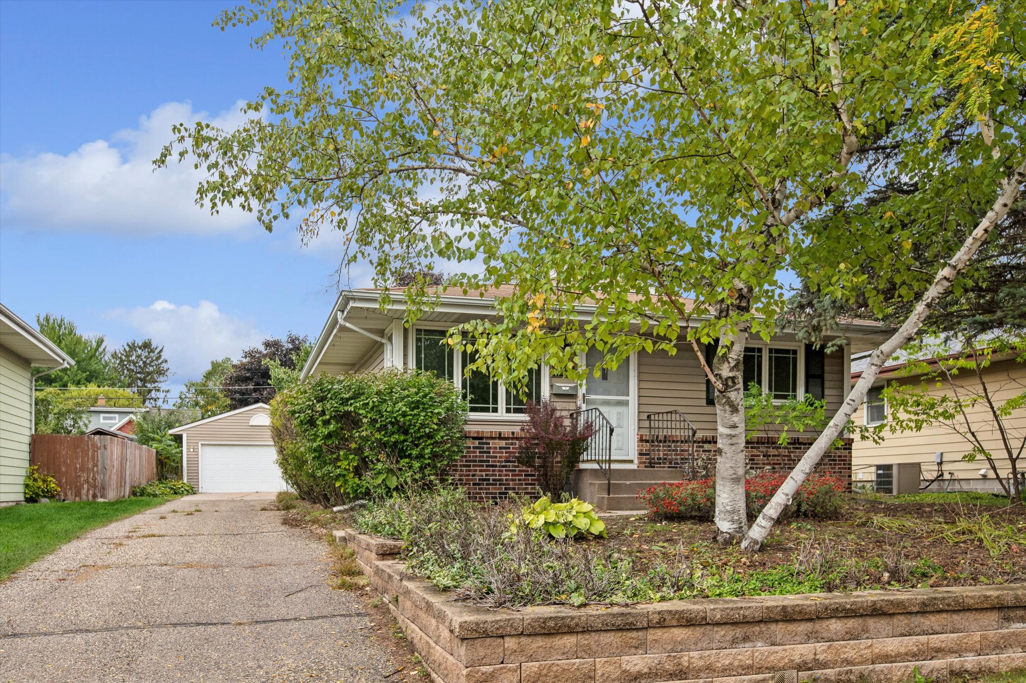 1493 Arundel Street — photo