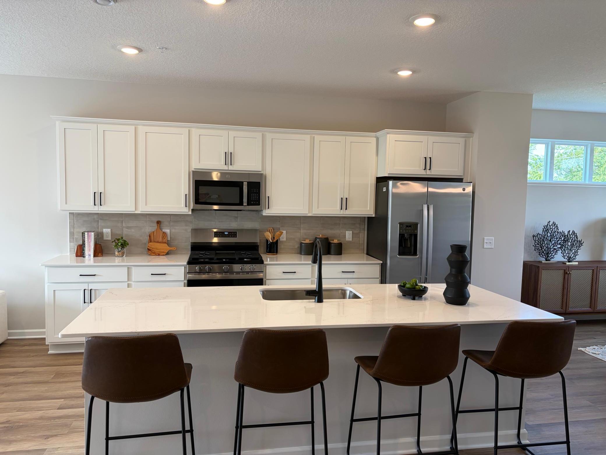 13632 Willow Drive — photo