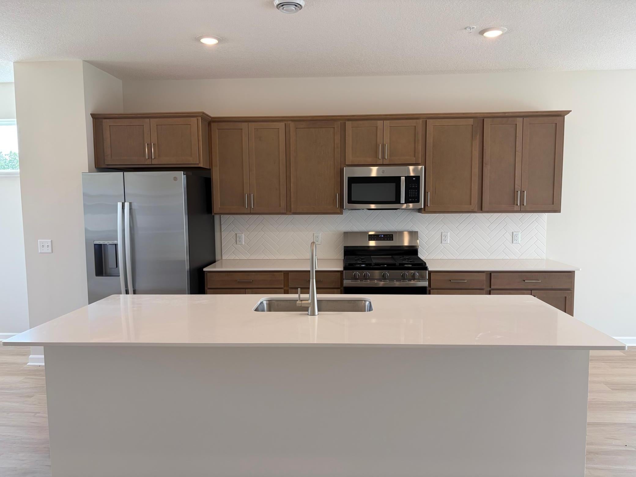 13612 Willow Drive — photo