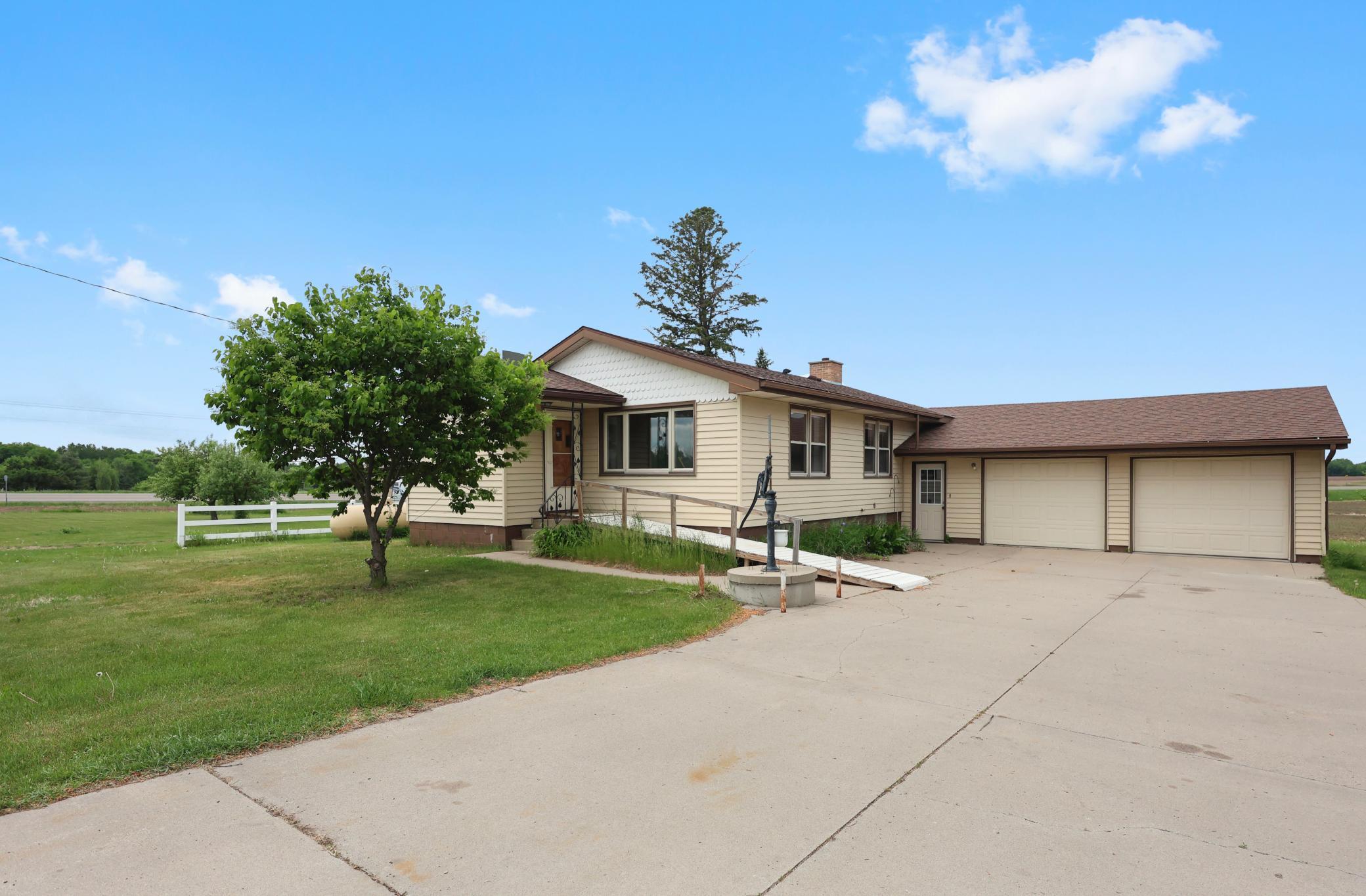 8601 Little Rock Road NE — photo