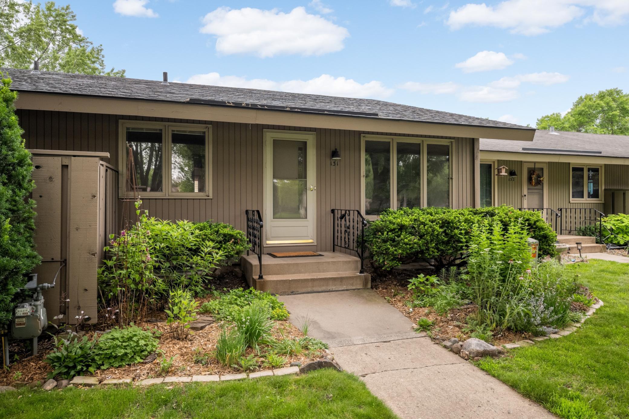 131 Windsor Court — photo