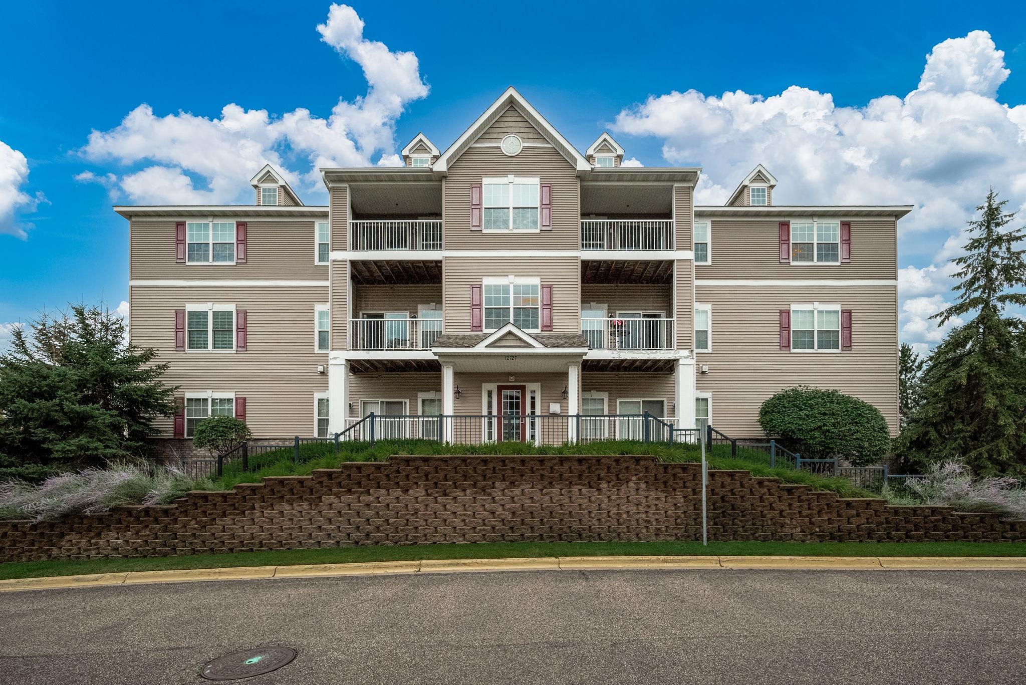 12727 College View Drive 203 — photo