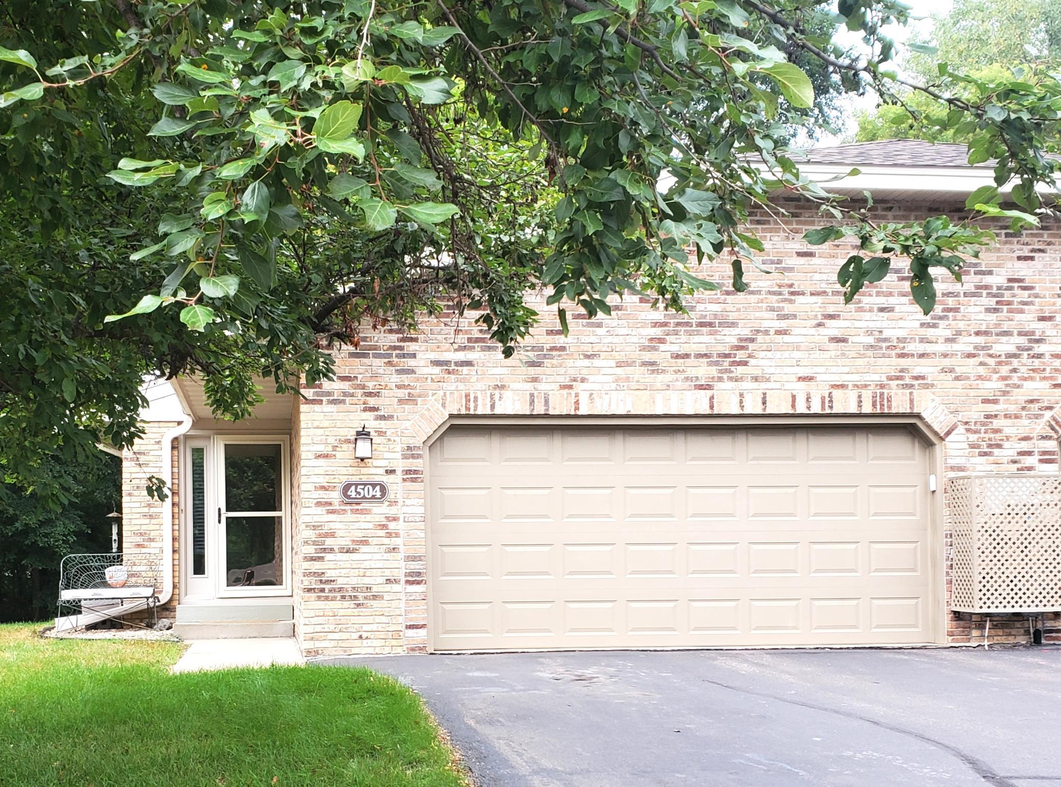 4504 Laramie Trail — photo