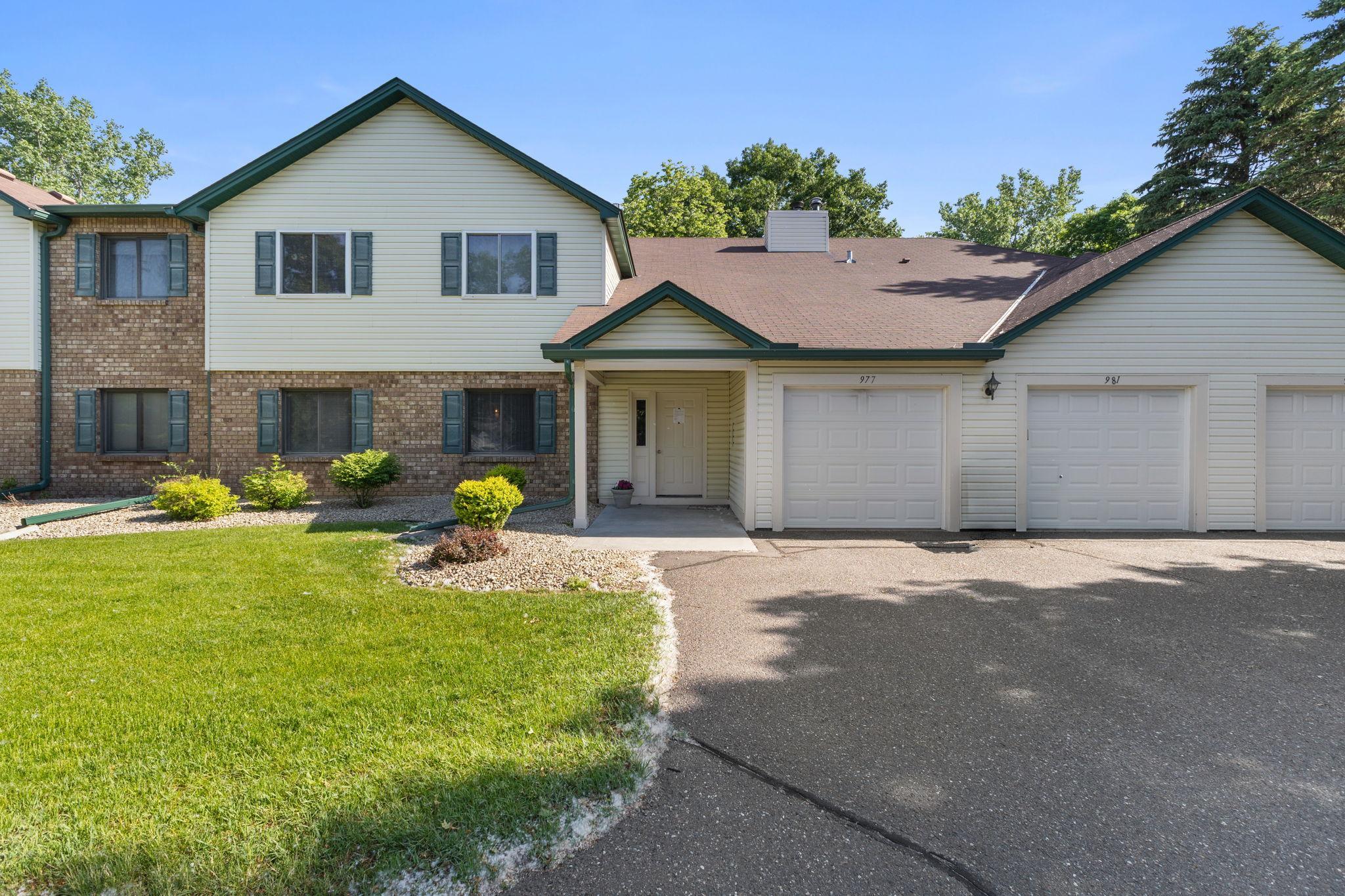 975 Heritage Court E 206 — photo