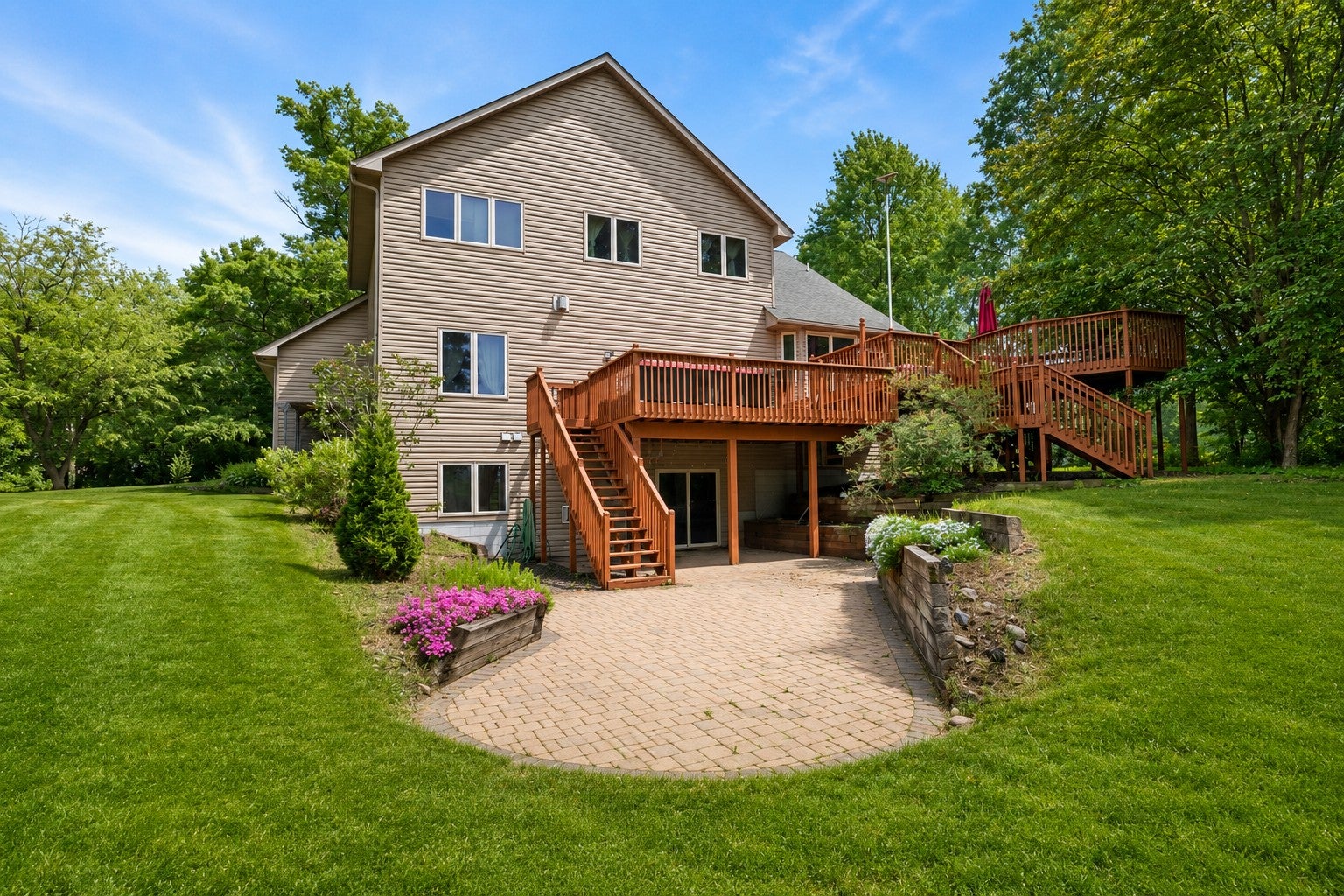 5325 Fernwood Trail — photo