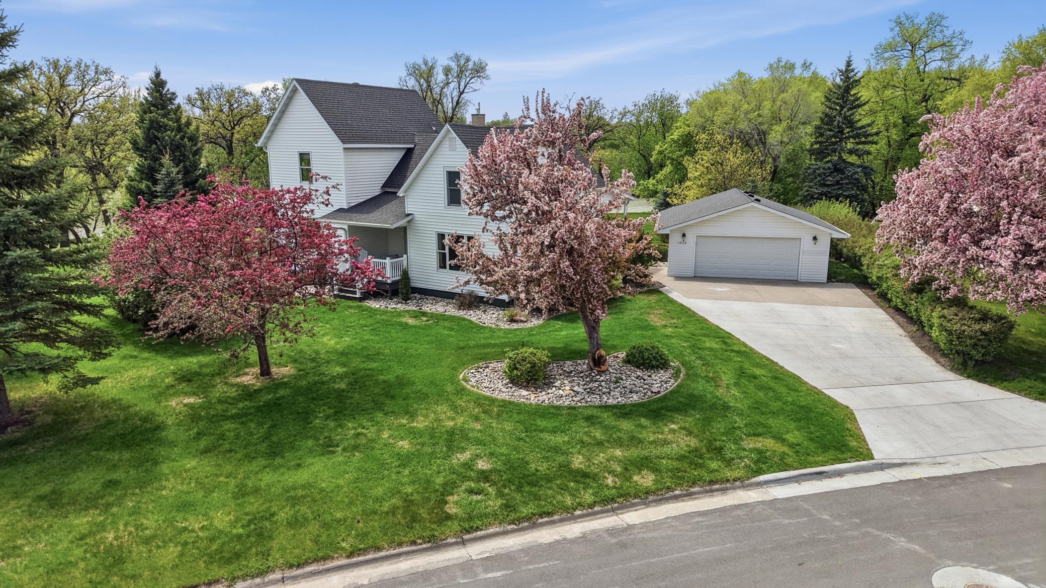 1323 S River Drive — photo