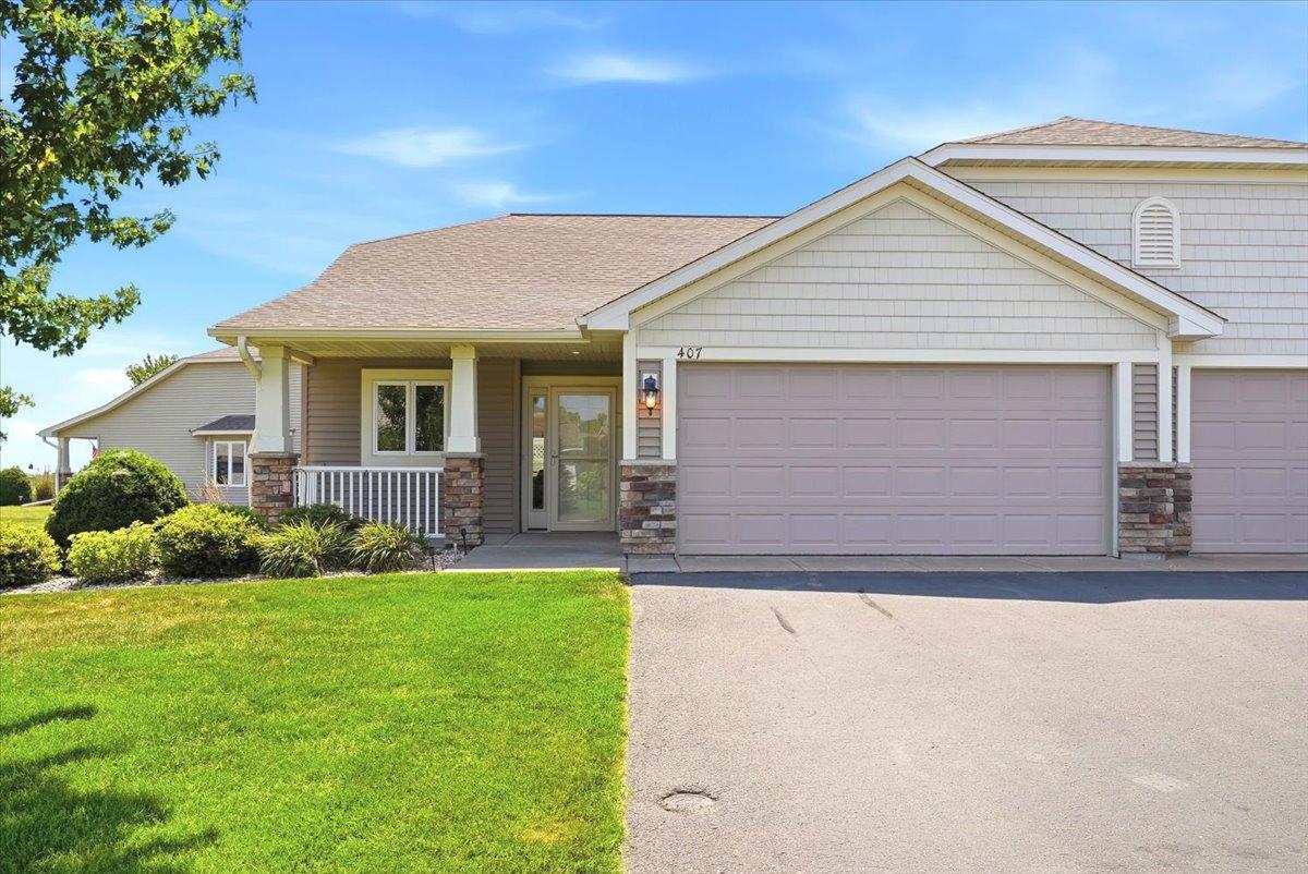 407 Cassandra Drive 33 — photo
