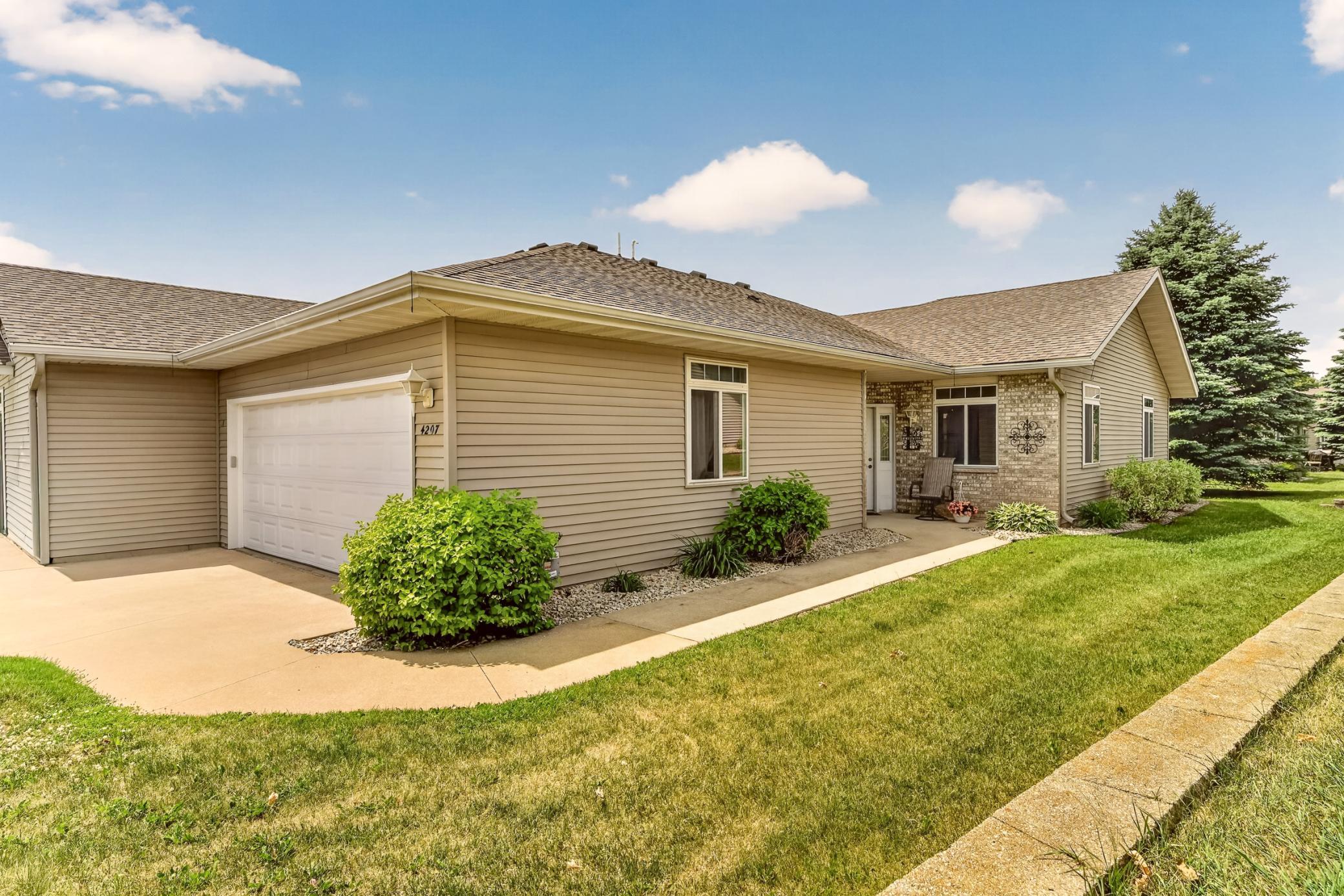 4207 Redhawk Drive SE, Rochester, MN 55904