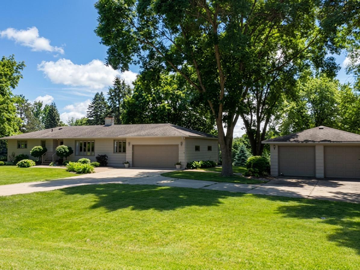 610 Woodland Drive — photo