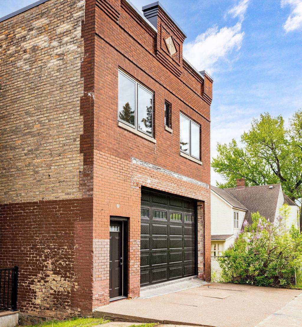 24 W 5th Street — photo