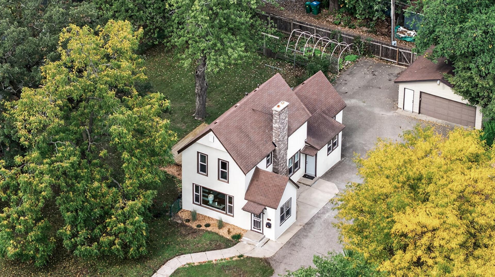 7418 Edgebrook Drive — photo