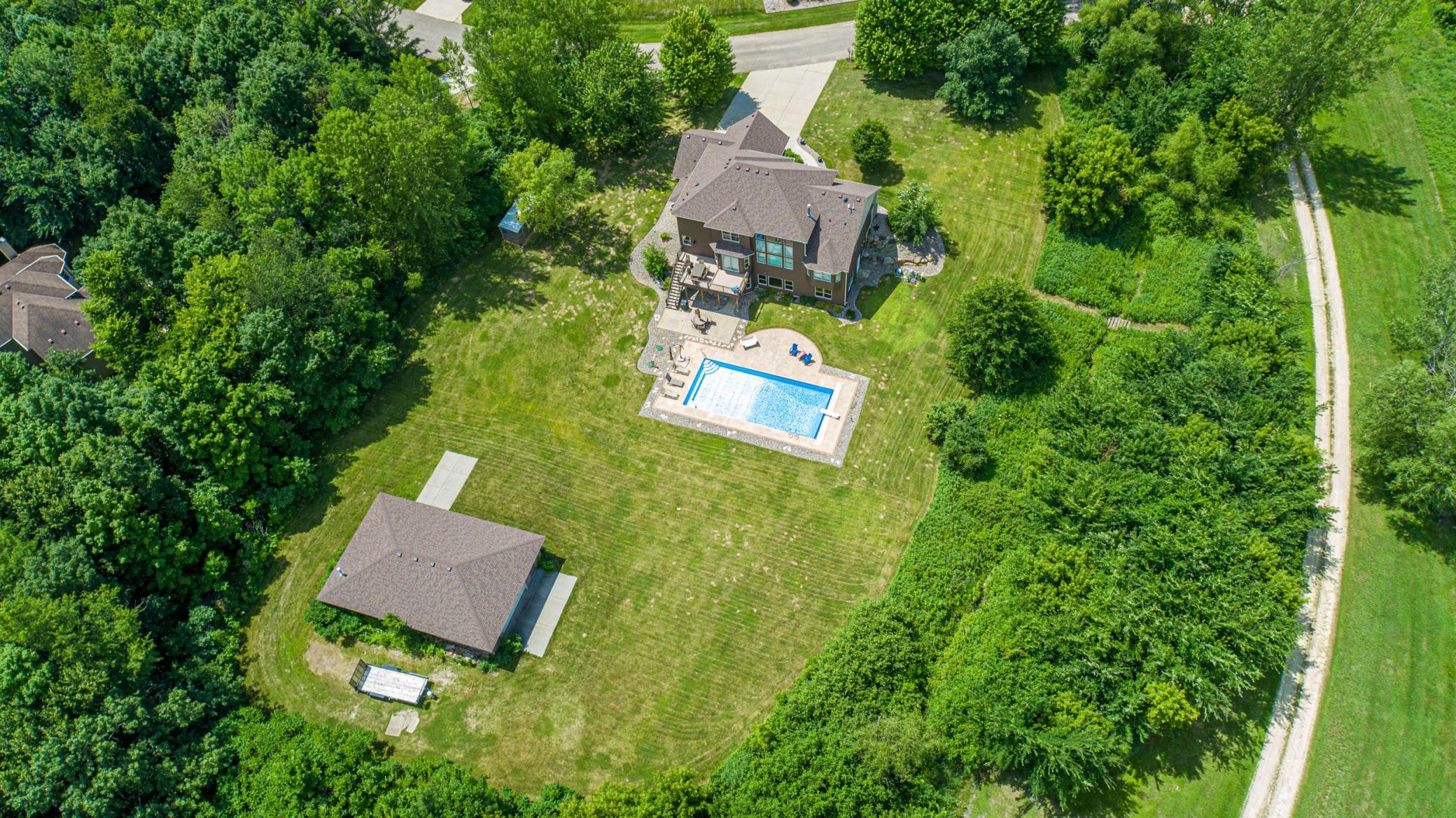 11205 Circle Lake Lane — photo