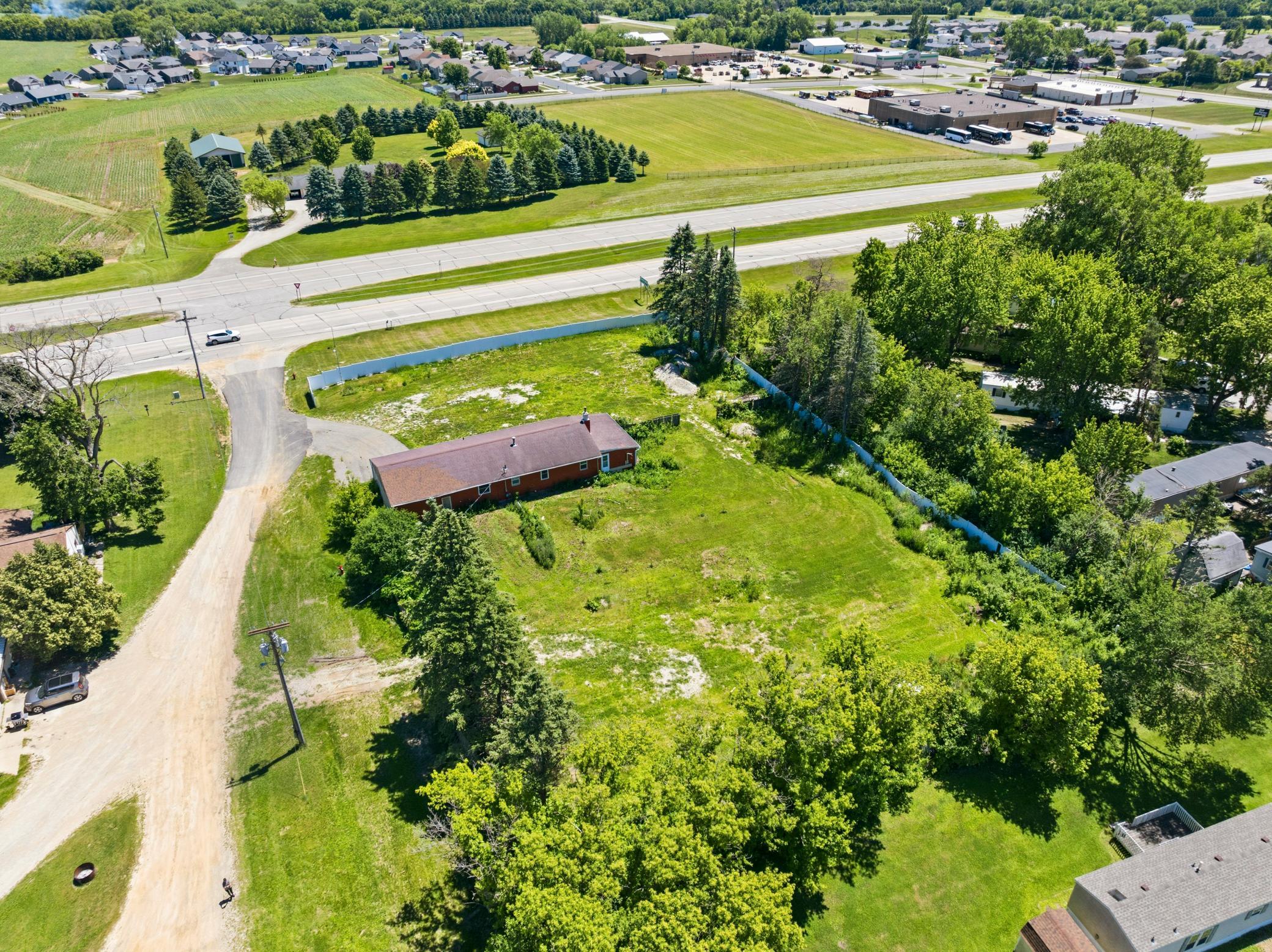 2225 Highway 63 N — photo
