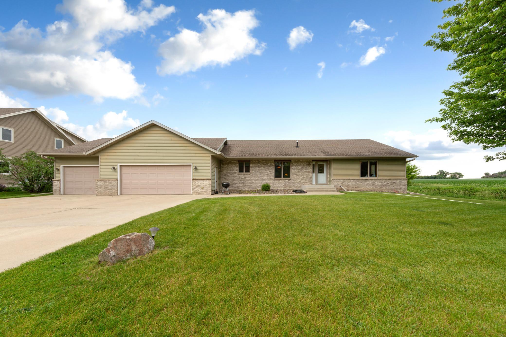 1555 Greenleaf Road — photo