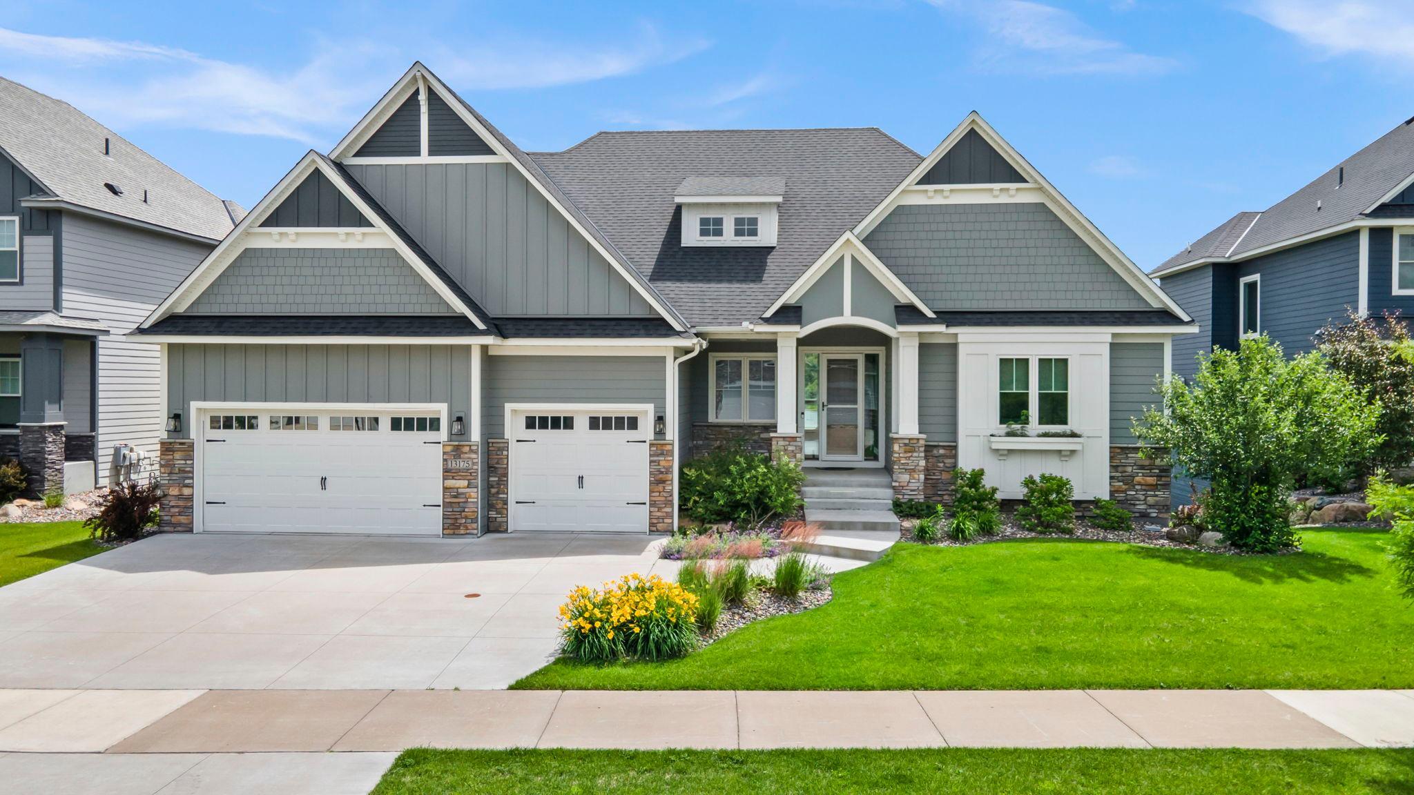 13175 Coral Sea Ct NE — photo