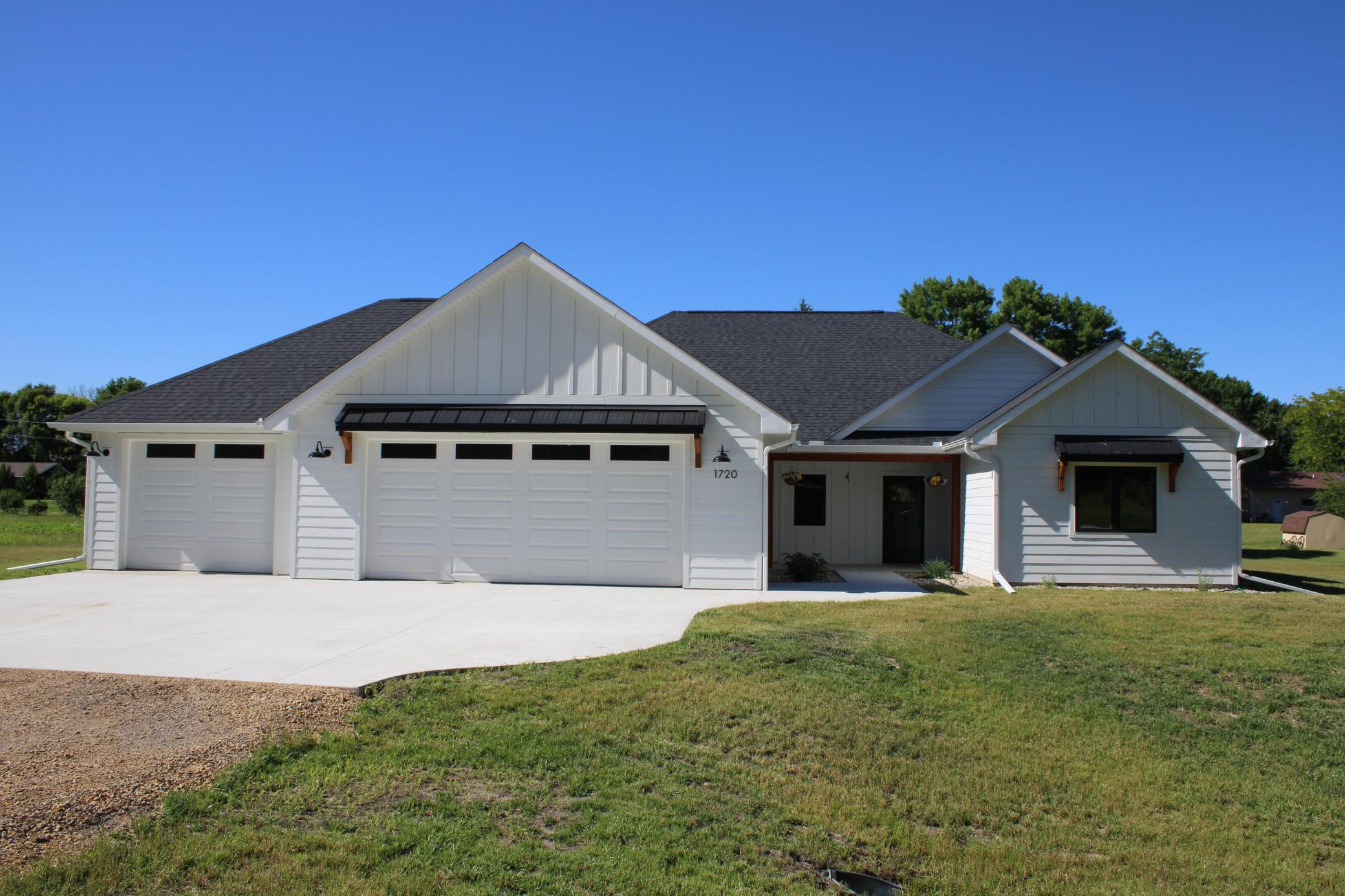 1720 High Tail Lane — photo