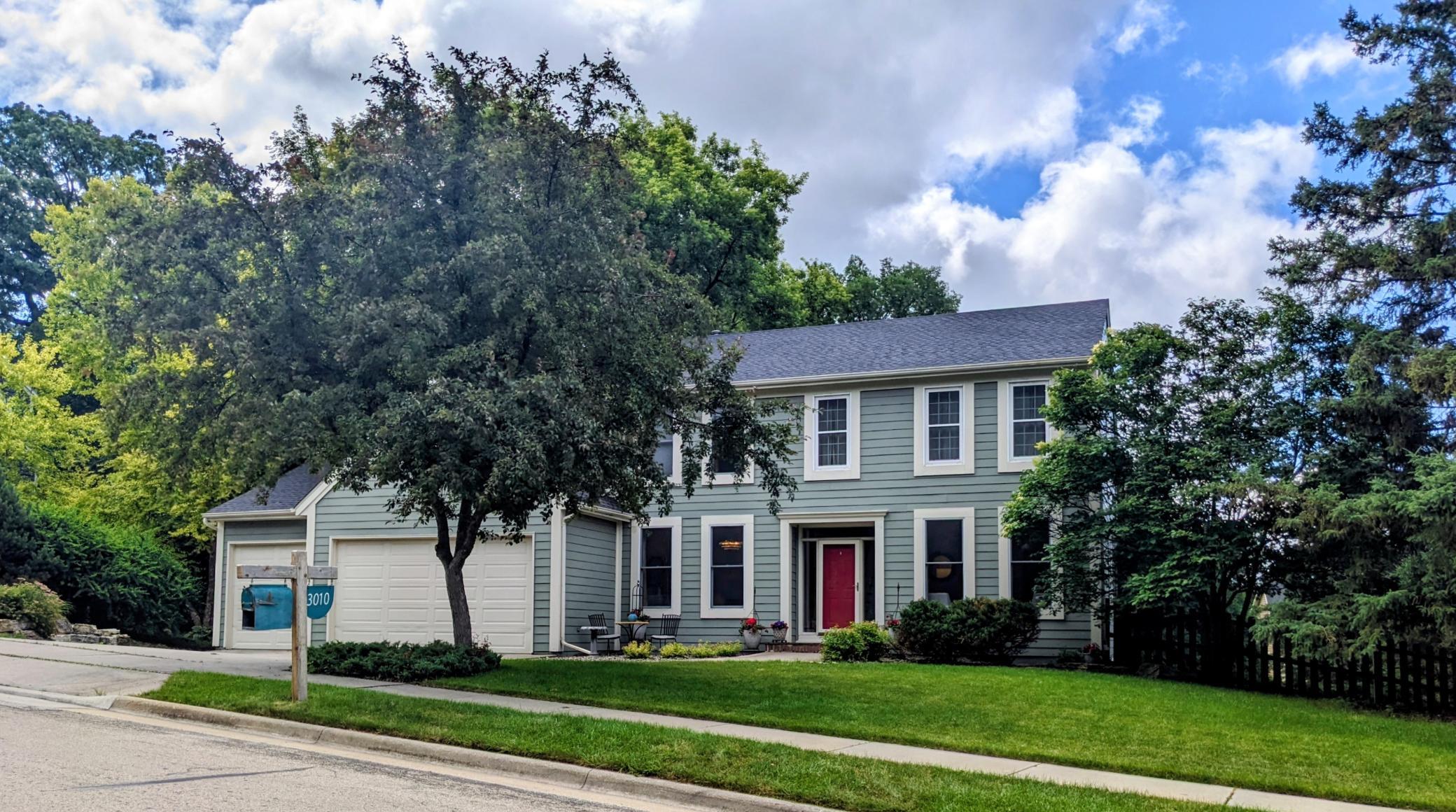 3010 Fox Valley Drive SW — photo