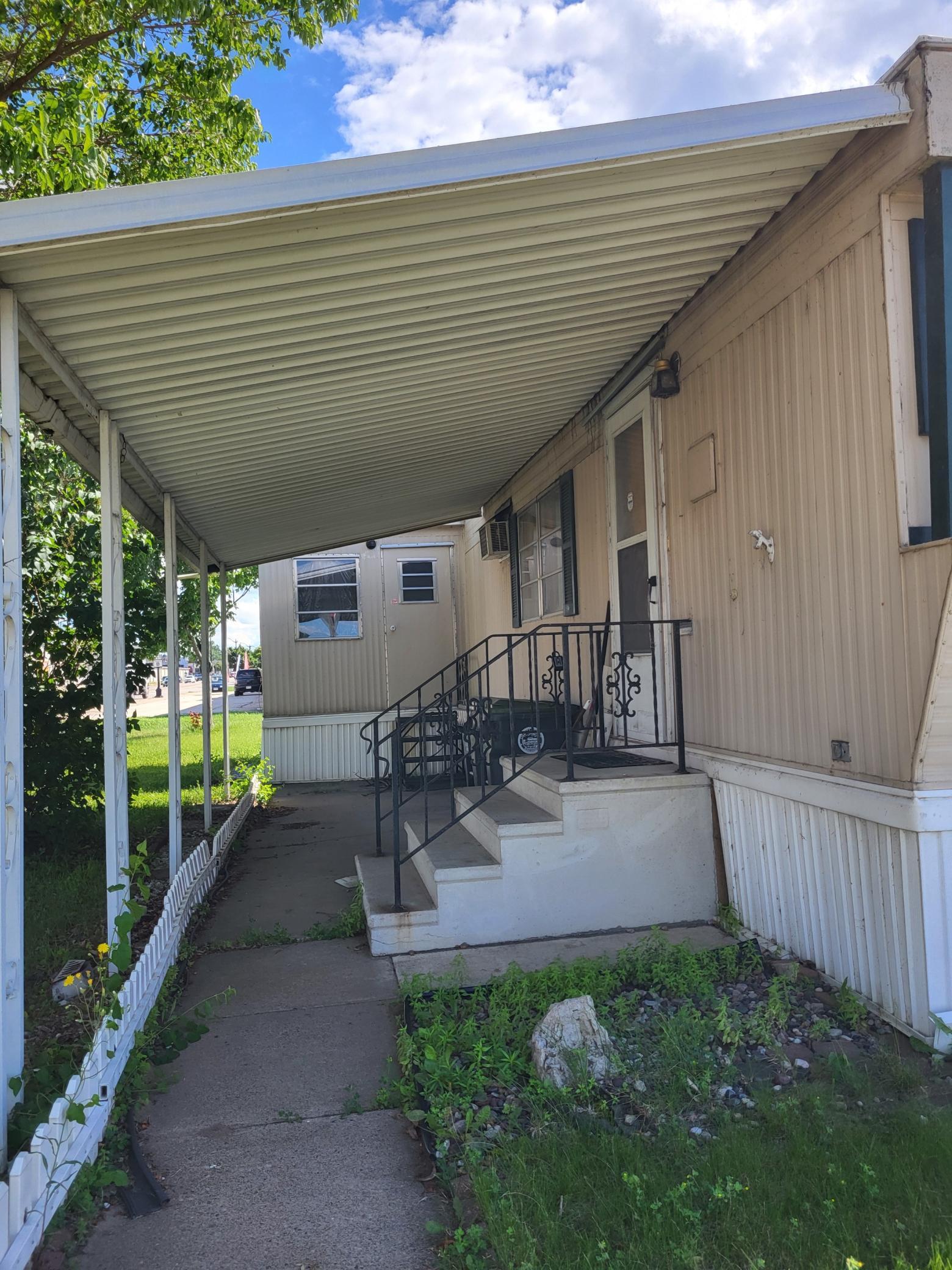 1747 Rose St 71 — photo