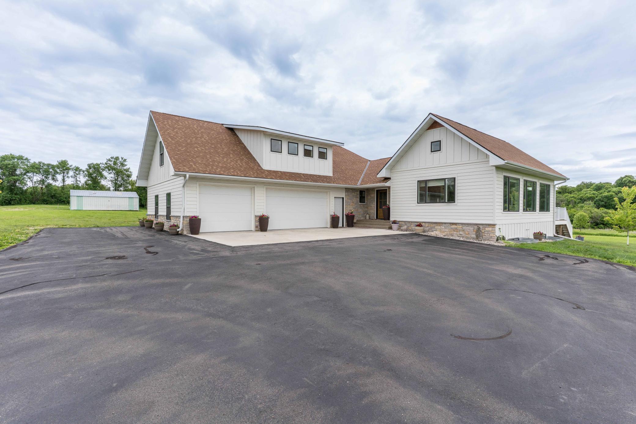 16458 County Highway 35 — photo