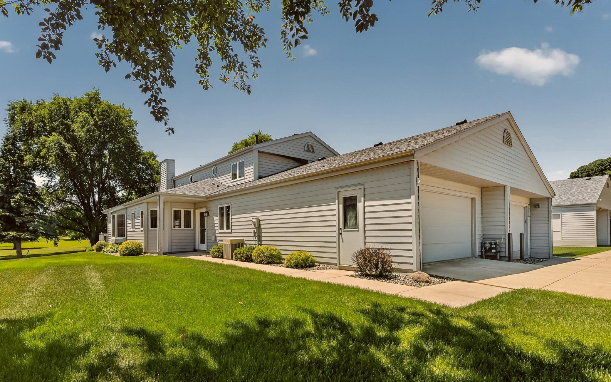 4862 Tee Court SW, Rochester, MN 55902