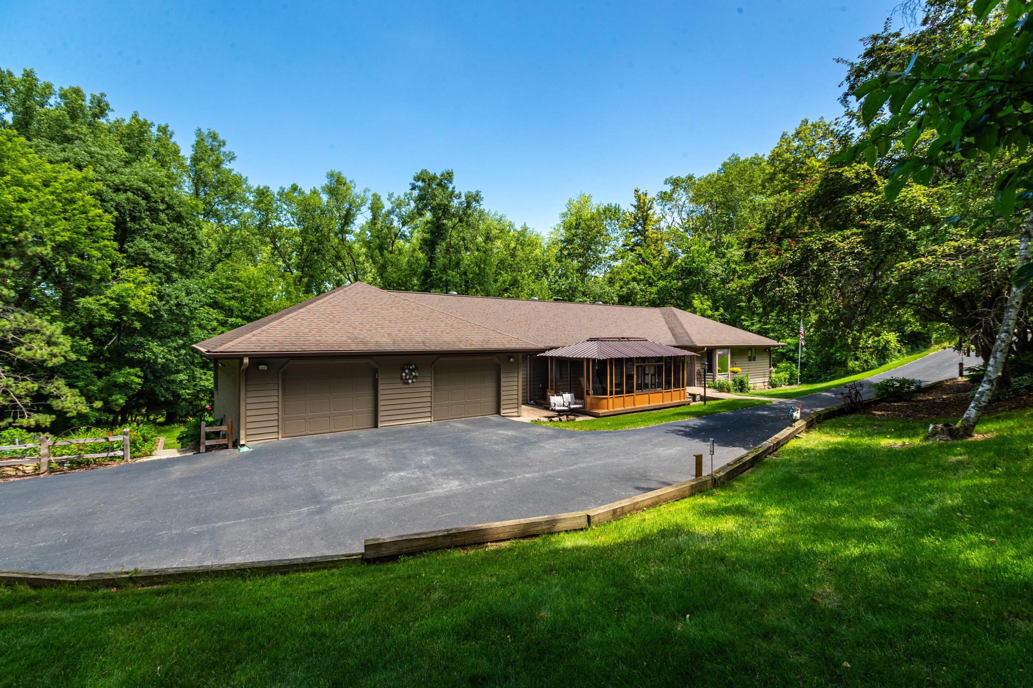 47060 Queens Cove Circle — photo