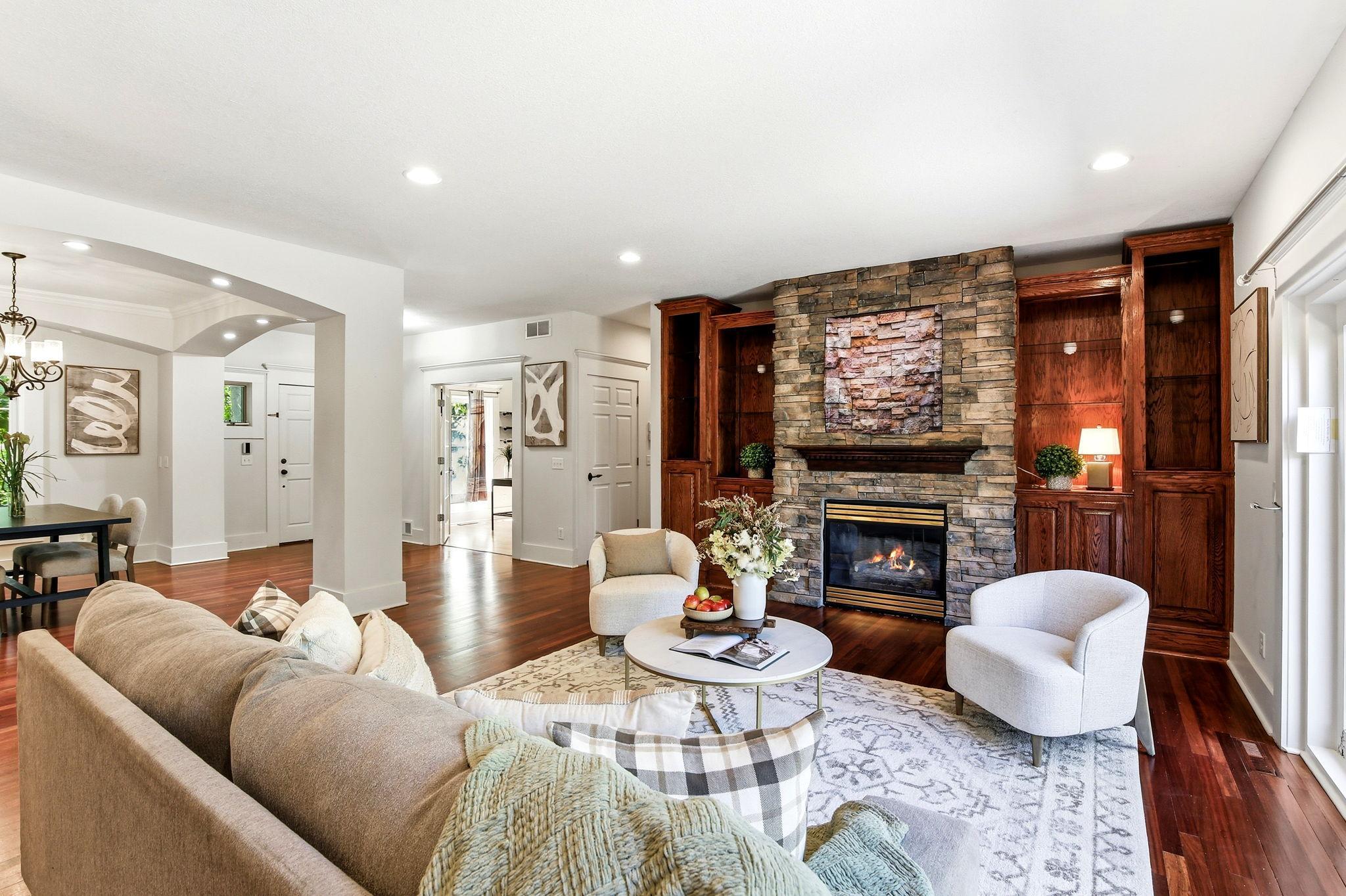 14915 Naples Street NE — photo