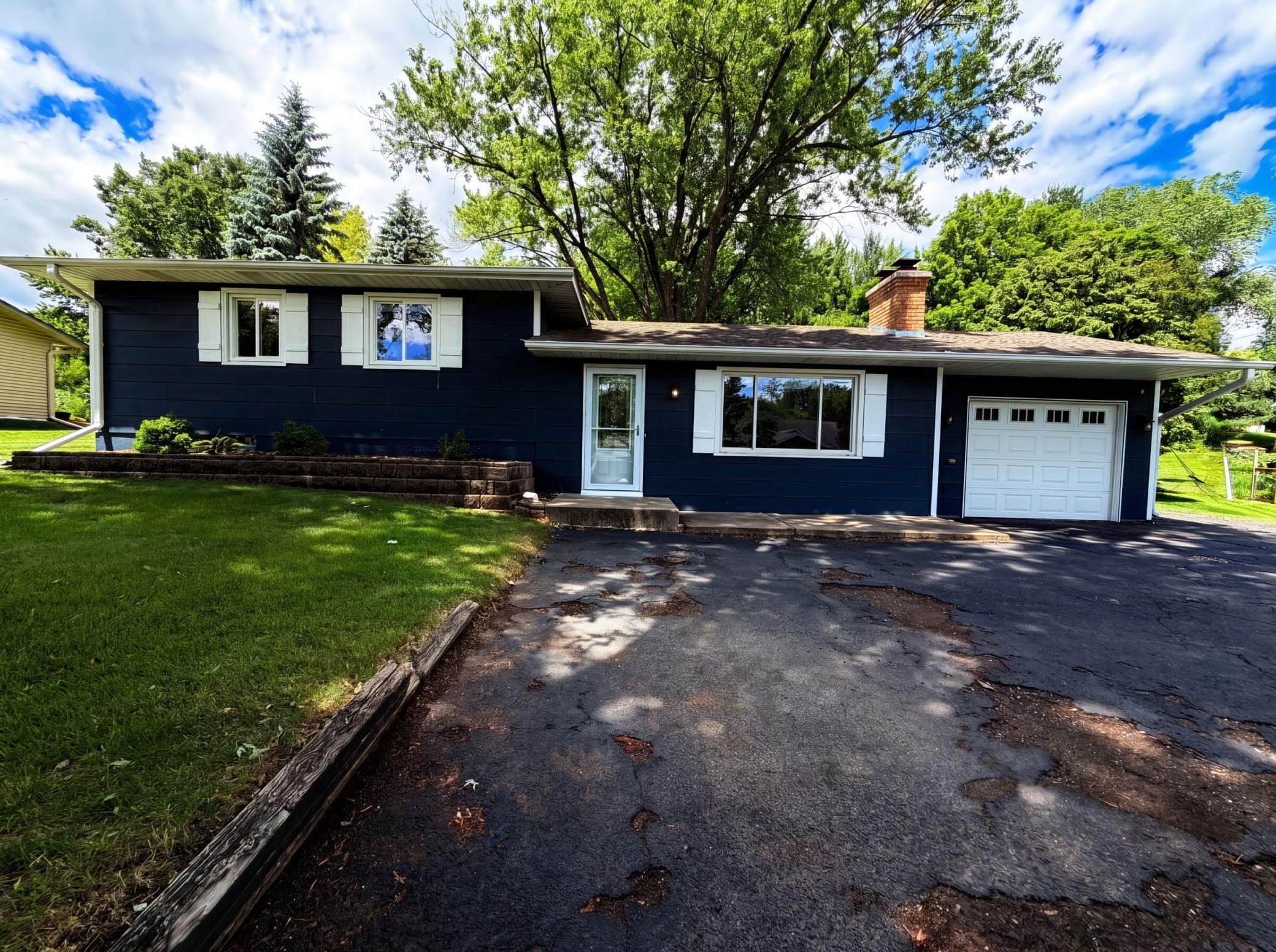 18220 Duck Lake Trail — photo