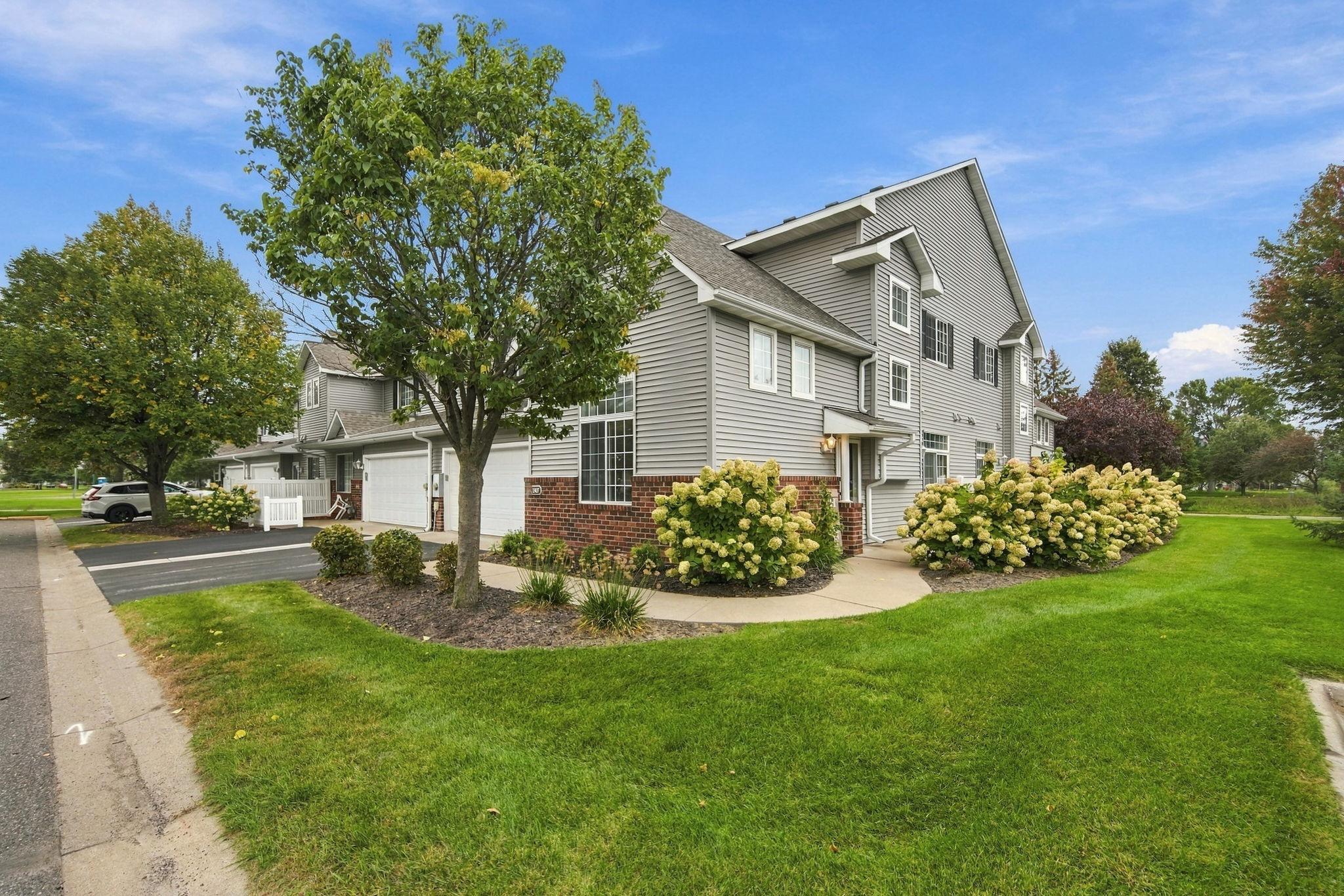 1907 111th Avenue NE — photo