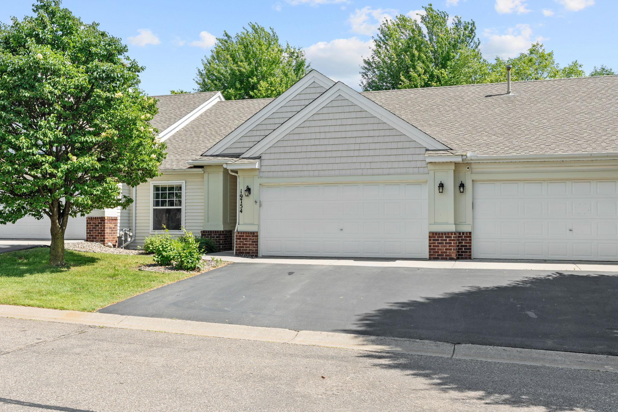 19754 Meadowlark Way 280 — photo