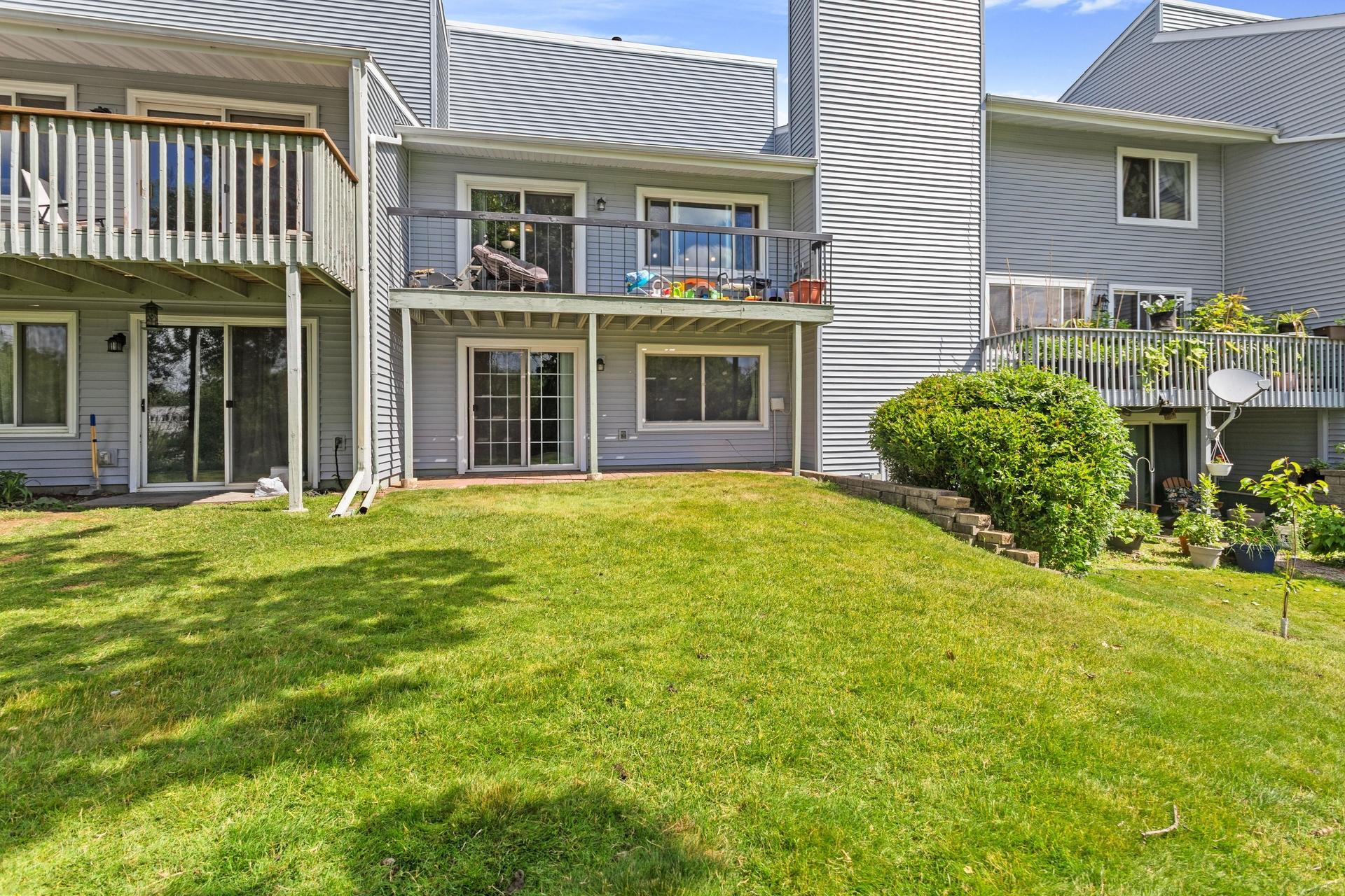 142 Canabury Court — photo