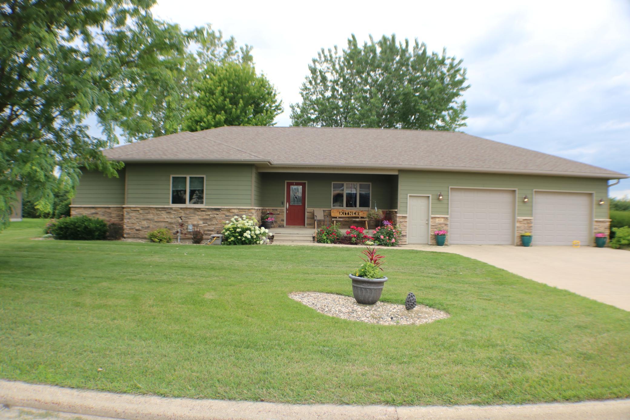 409 Fox Lake Avenue — photo