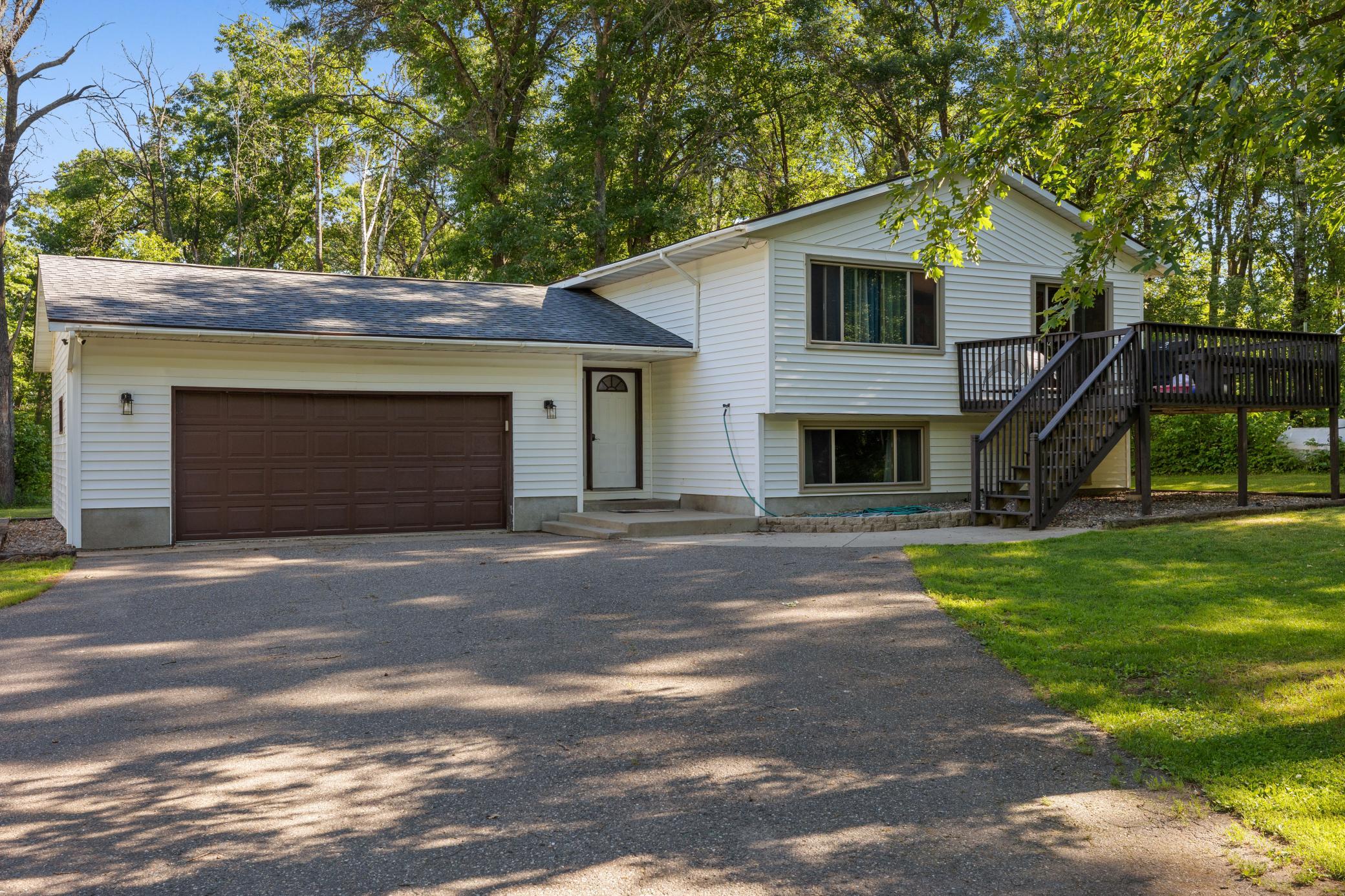 16046 Woodrow Road — photo