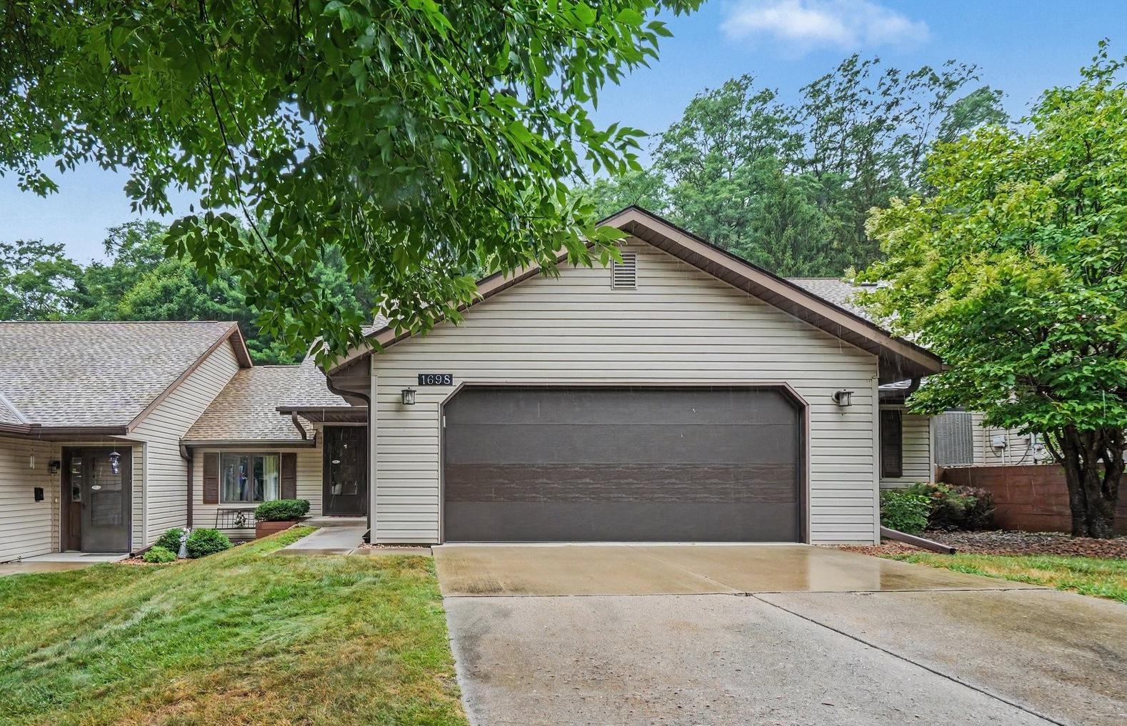 1698 Cobblestone Court — photo
