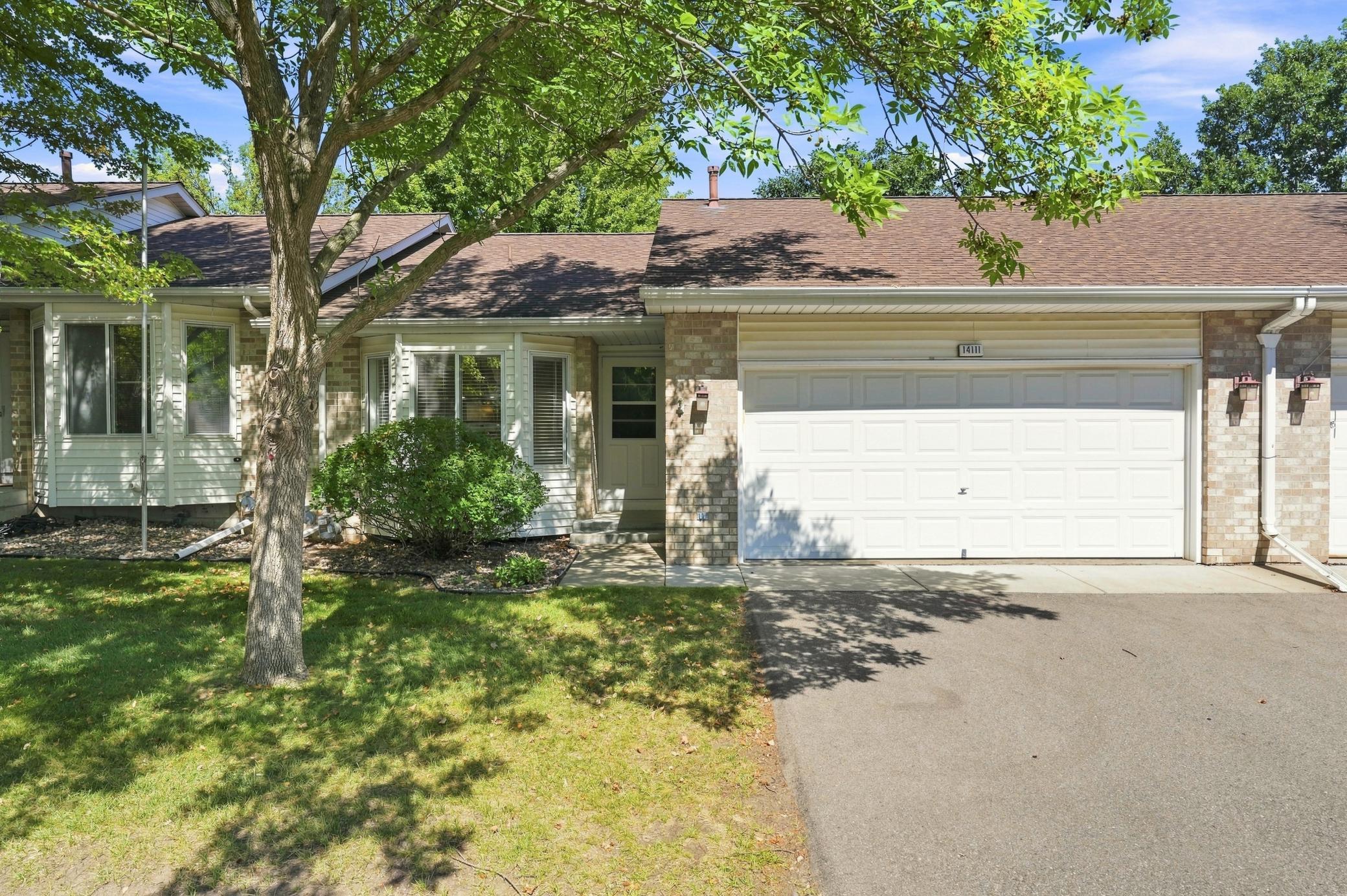 14111 Essex Lane — photo