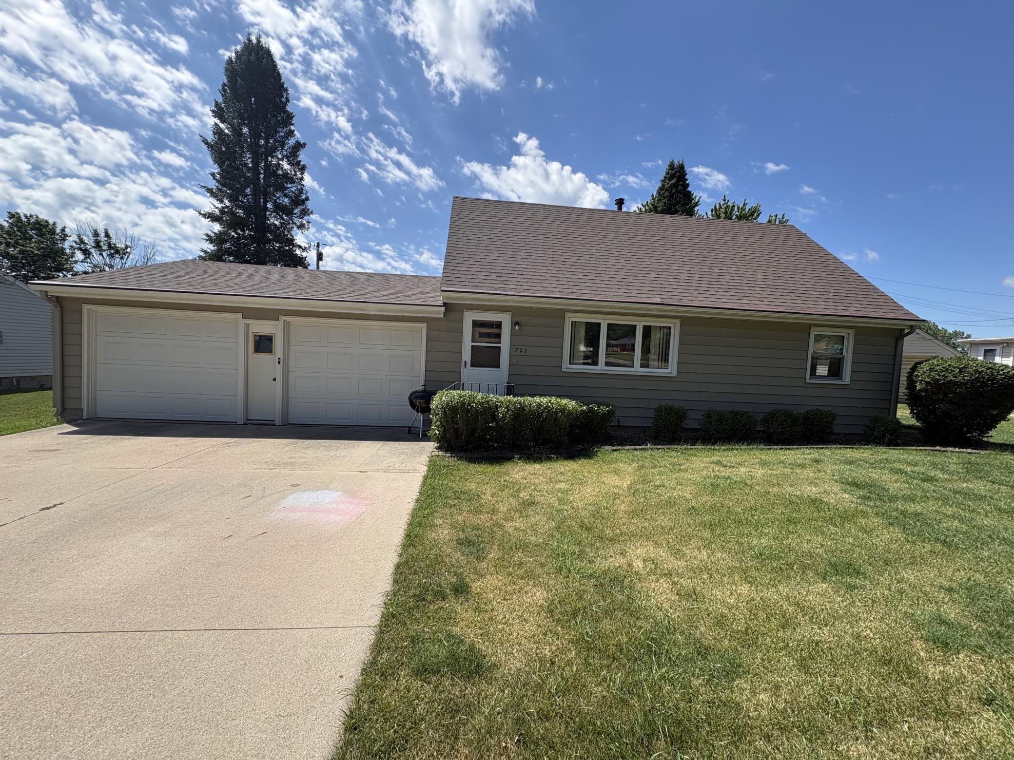 702 Glenview Drive — photo