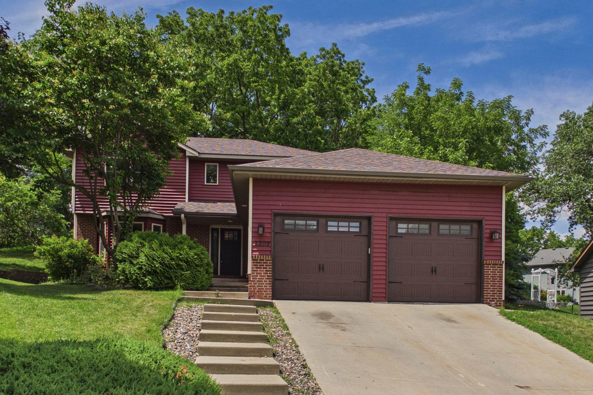 2209 Beacon Drive SW — photo