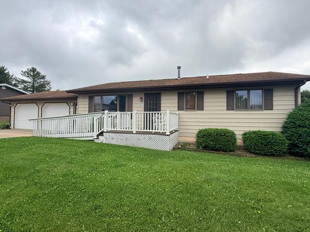 247 Goodview DRIVE, Spring Grove, MN 55974