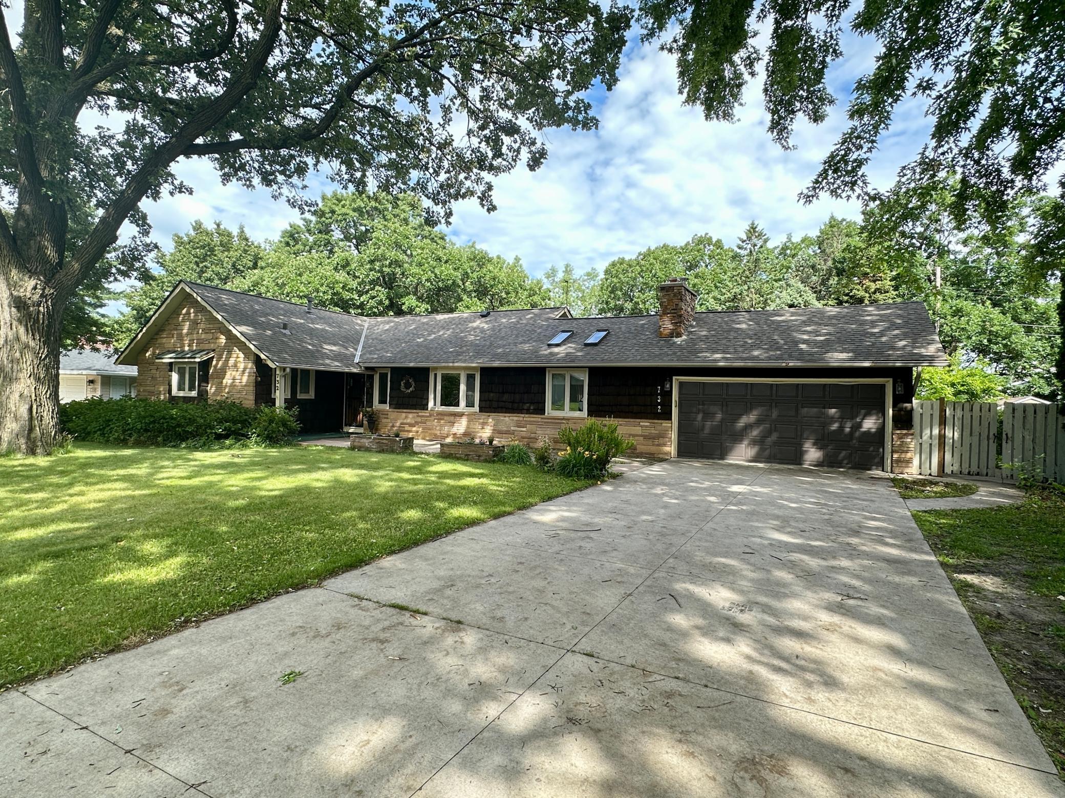 732 Forest Dale Road — photo