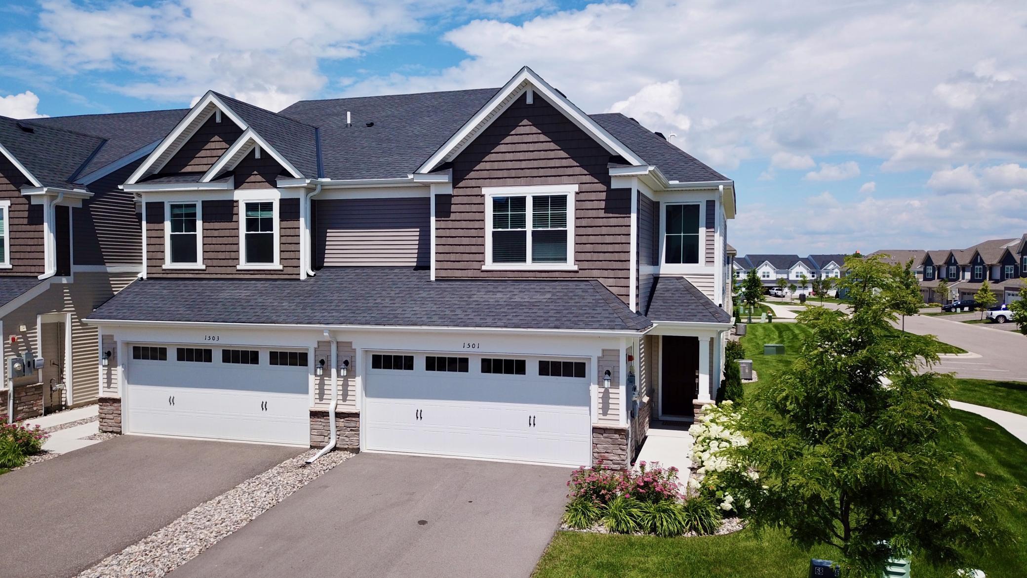 1501 Dogwood Lane — photo