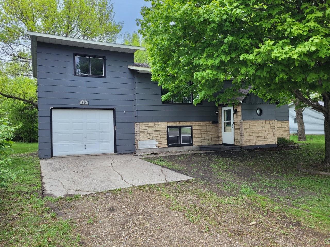 640 Ranchwood Drive — photo
