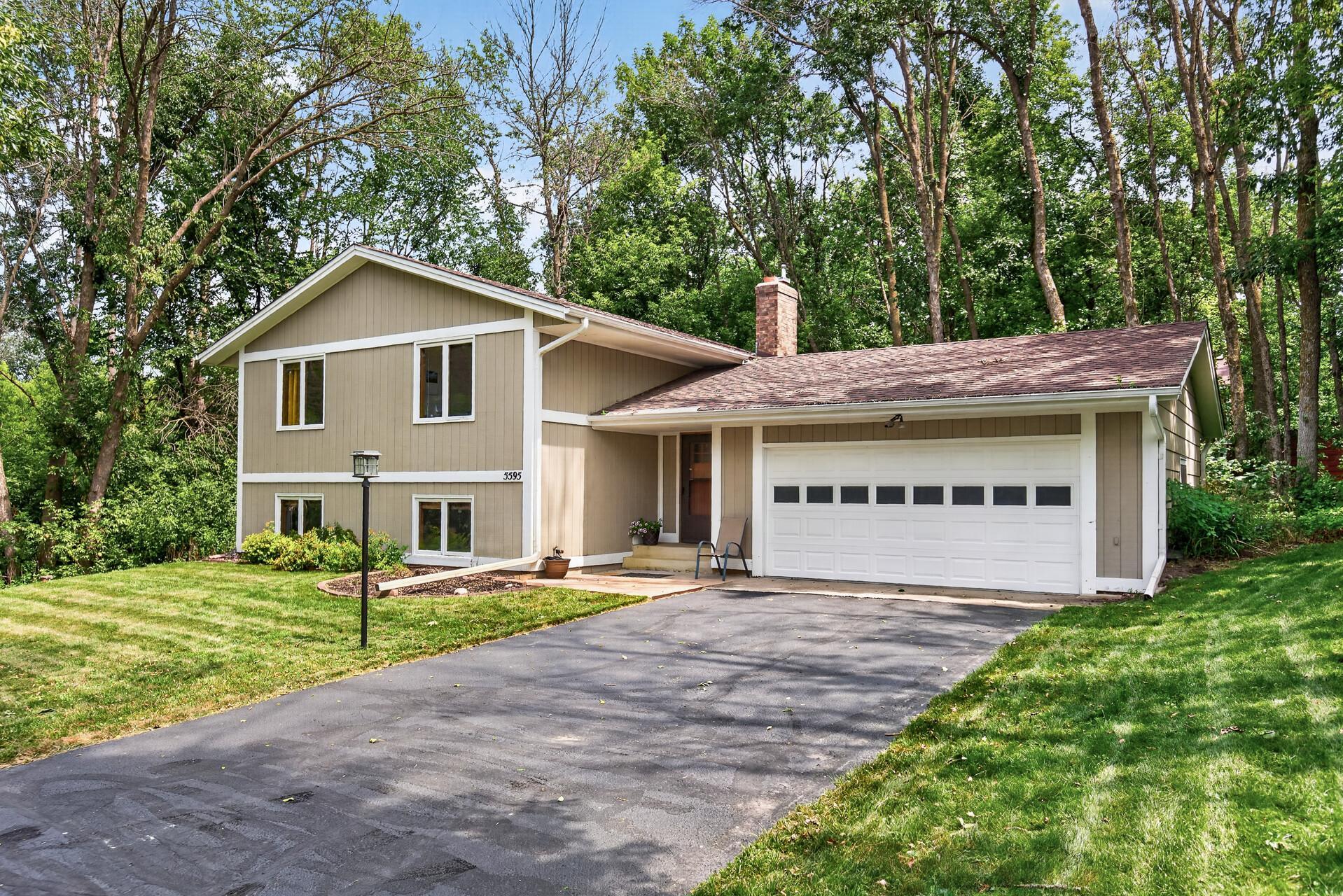5595 Wedgewood Drive — photo