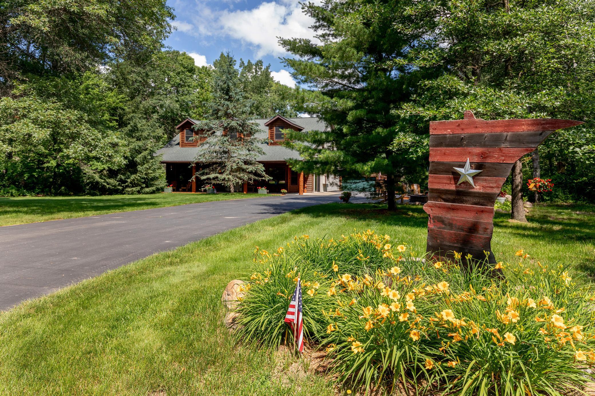 1268 Smith Drive NW — photo