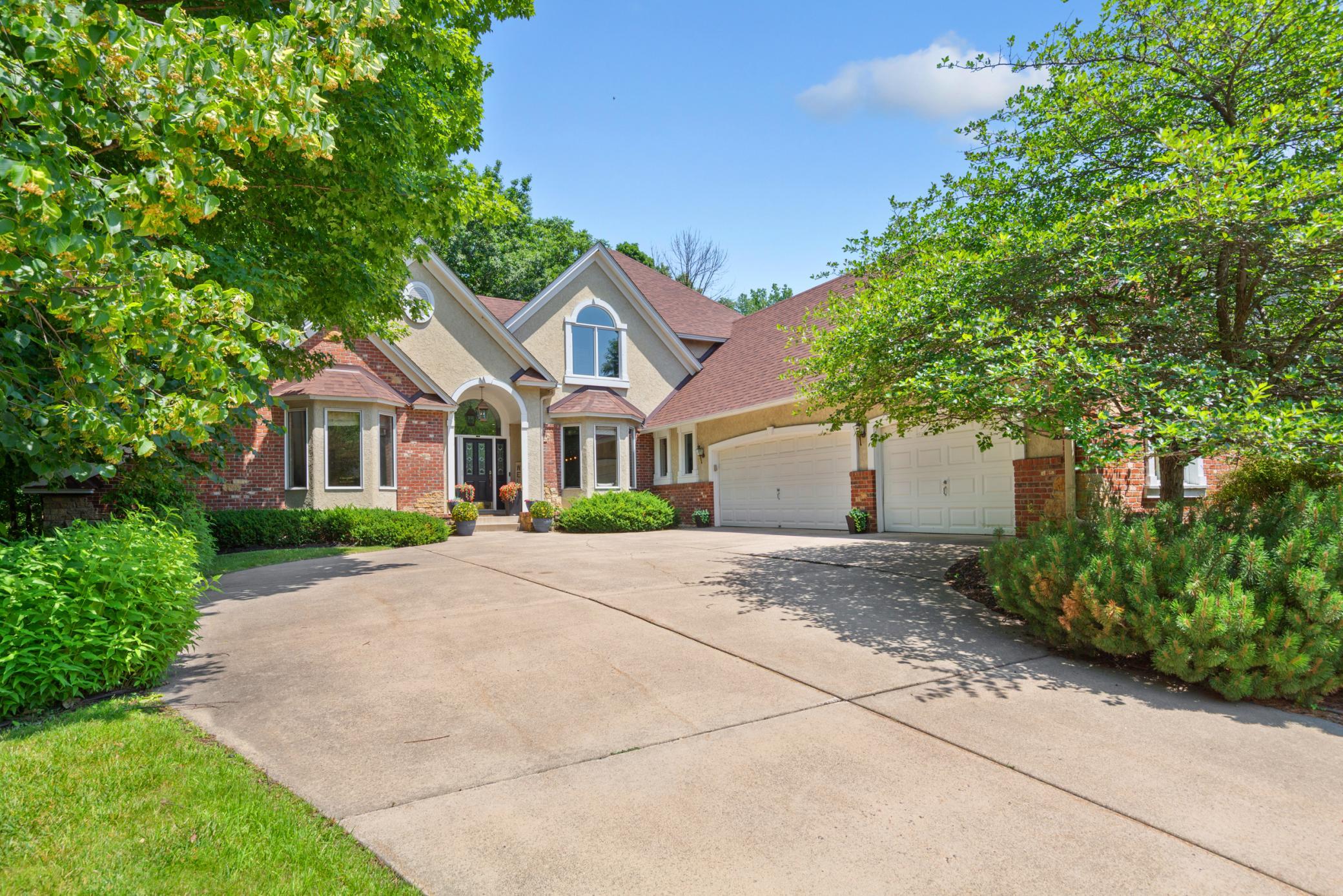 704 Legacy Court — photo