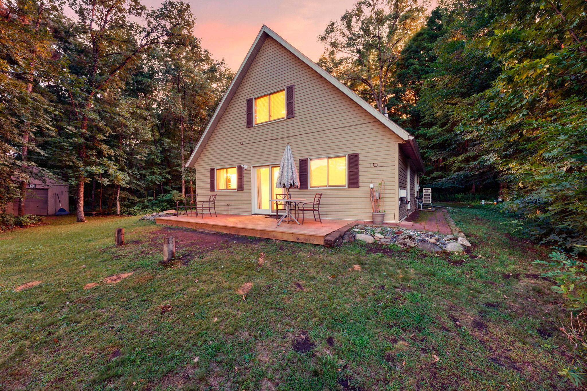 32625 Riverside Drive — photo
