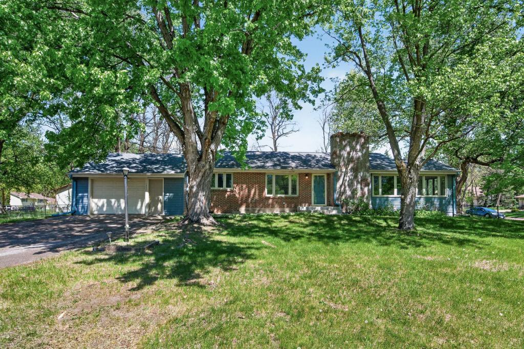 1357 County Road H2 — photo