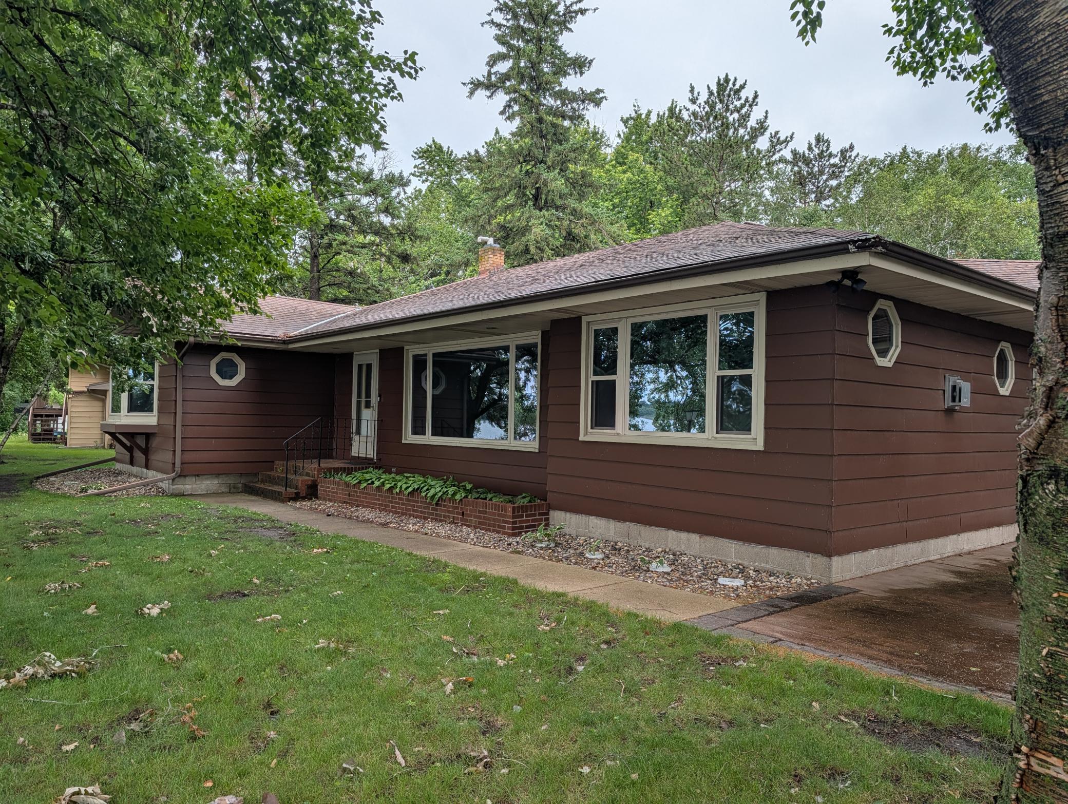 2113 Country Club Drive NE — photo
