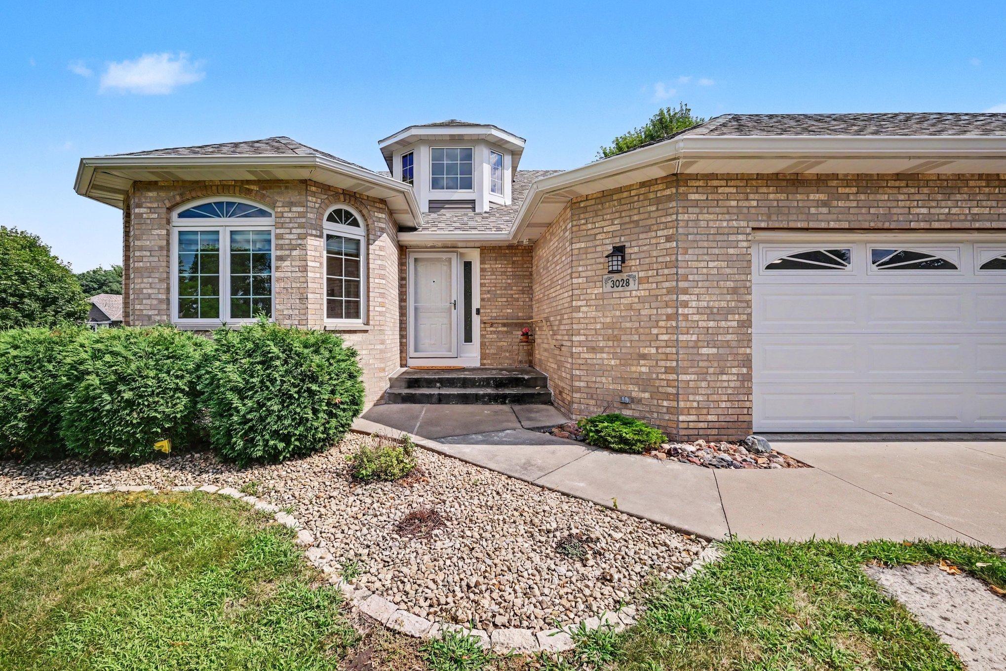3028 Highpointe Curve — photo