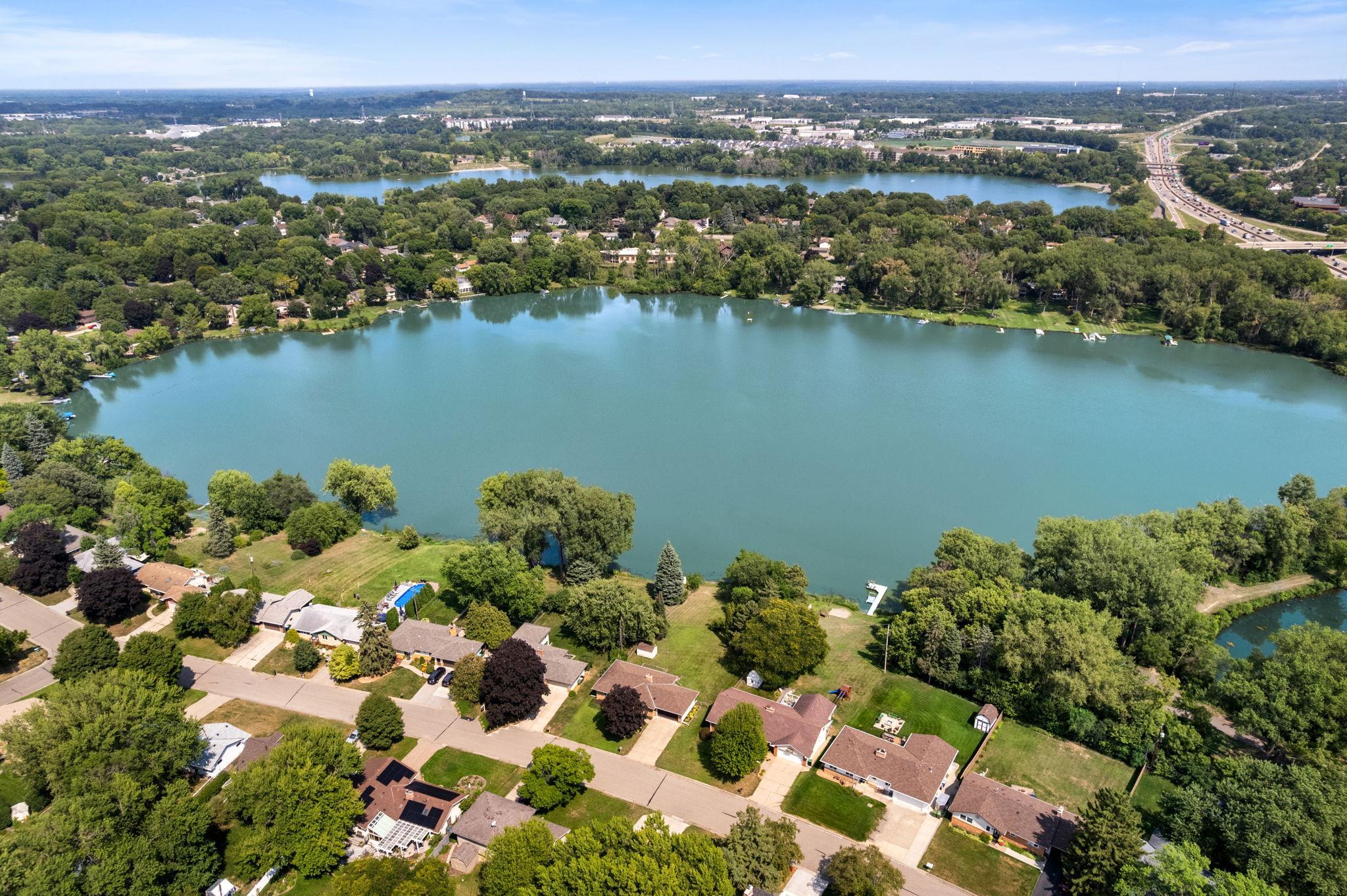 1115 Pike Lake Drive — photo