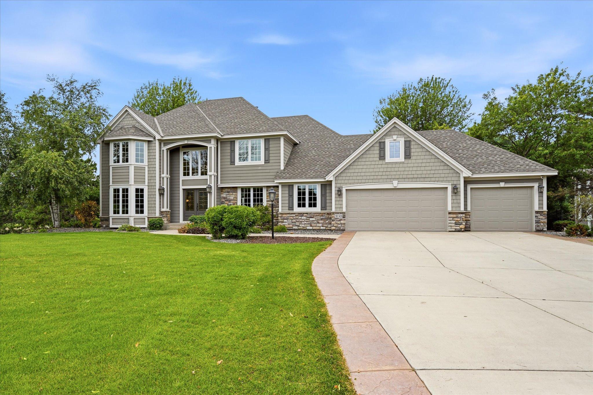 9743 Wellington Lane — photo