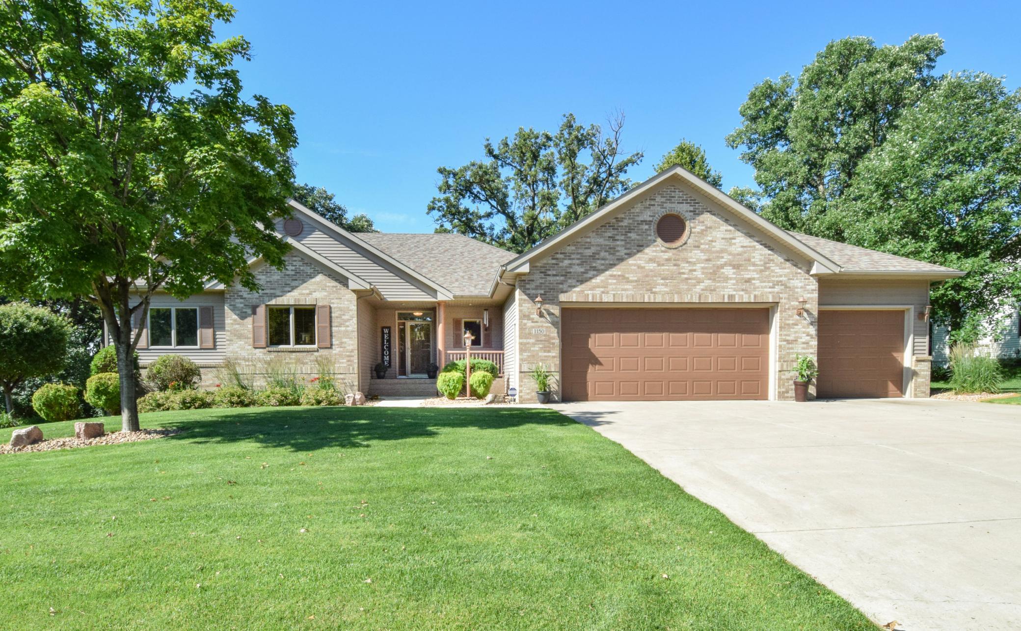 1150 Oakcrest Drive — photo